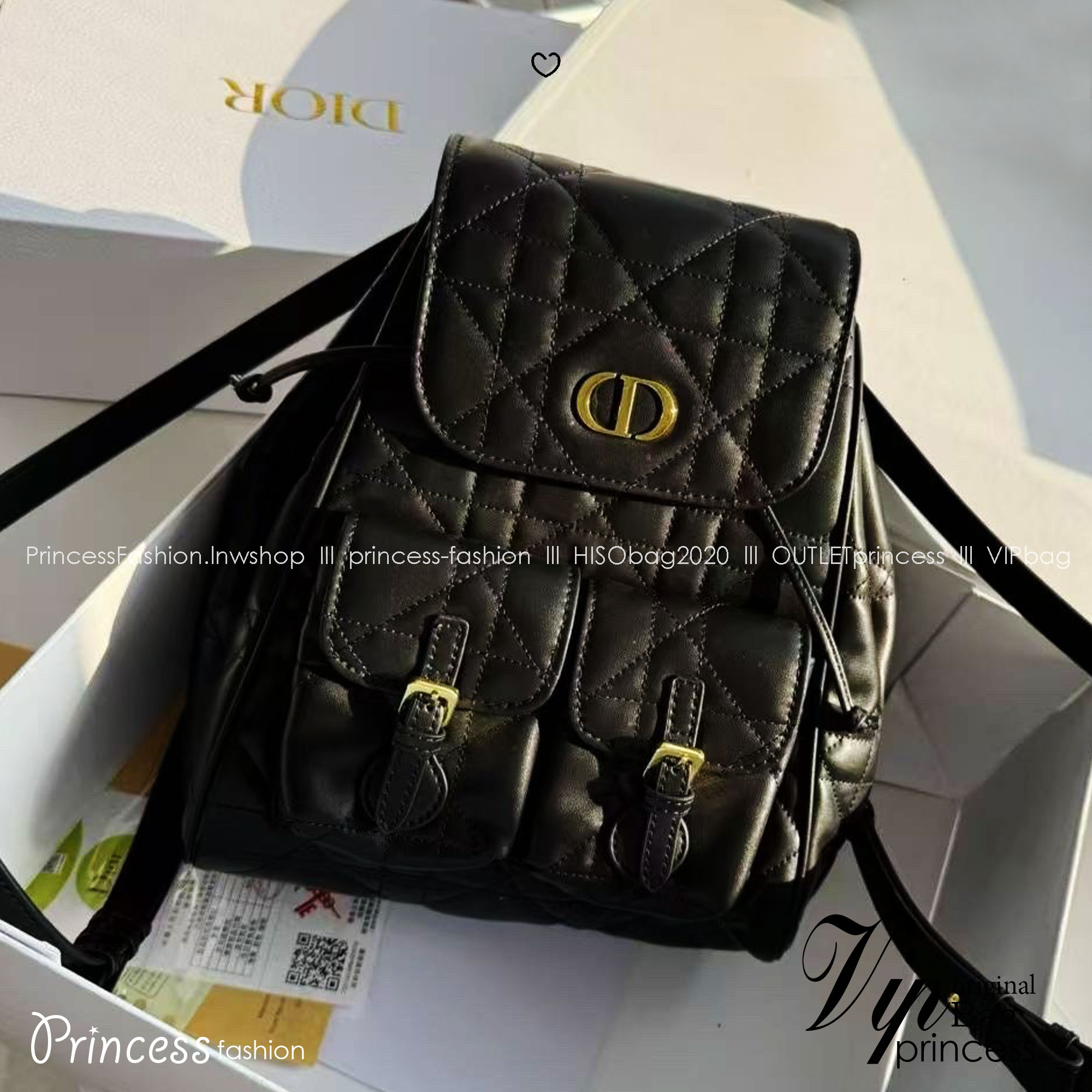 DIOR Medium Caro Backpack กระเป๋าเป้ไซส์กลาง ขนาดกำลังดีน่าใช้ หนังสวยเกินเรื่องมากๆ สัมผัสนิ่ม หรูหรา หูจับในตัวดีไซน์โค้งมนอะไหล่ทองสวยโดดเด่นไม่เหมือนใคร