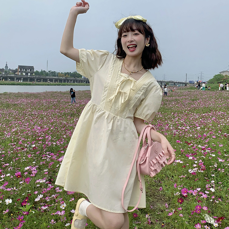 พร้อมส่ง 🥞🧈 Melon dress เดรสสีครีมแต่งโบว์ (37313)