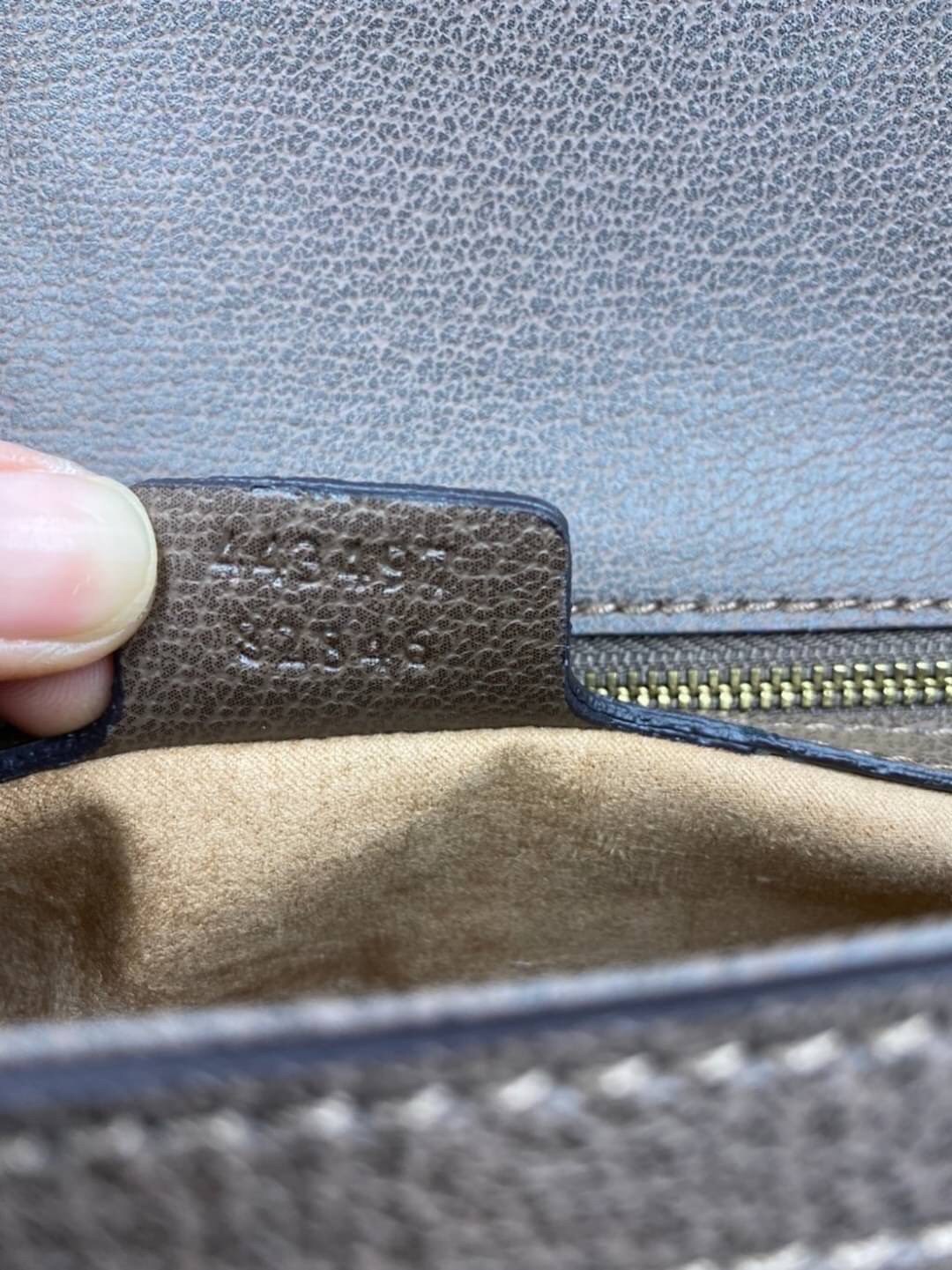 VIP GIFT 】หนังแท้ GUCCI Brown GG Marmont Shoulder Bag พร้อมส่งที่ไทย ได้ไปไม่ผิดหวังแน่นอนค่ะ! งานหนังแท้ชั้นดีที่สุดค่ะ สวยมาก อะไหล่ดูแพงทุกจุด ใบจริงสวยหรูดูแพง แมทกับชุดได้ทุกชุด สาวๆที่ได้ไปไม่ผิดหวังแน่นอน สินค้าคุณภาพ พร้อมส่งห้ามพลาดเลยนะคะ!