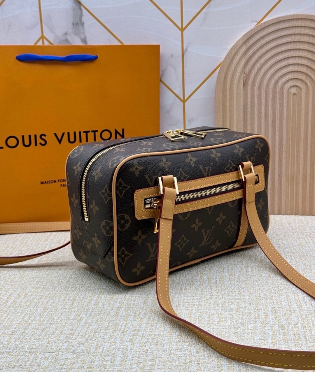 LV Cite 2022 Monogram Canvas Handbags กระเป๋าสะพายรุ่นวินเทจยอดนิยม ไฮคลาสตลอดกาล เกรดออริ 1:1 ใช้งานต่างประเทศได้