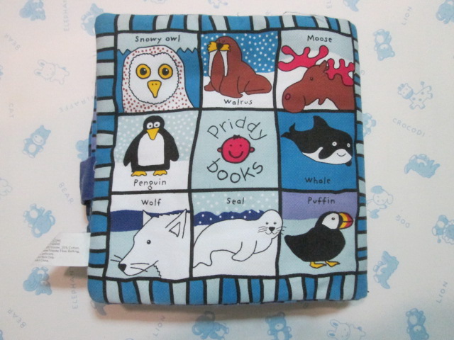 Priddy Book "Snowy Bear and friends" หนังสือนิทานผ้ามือสอง