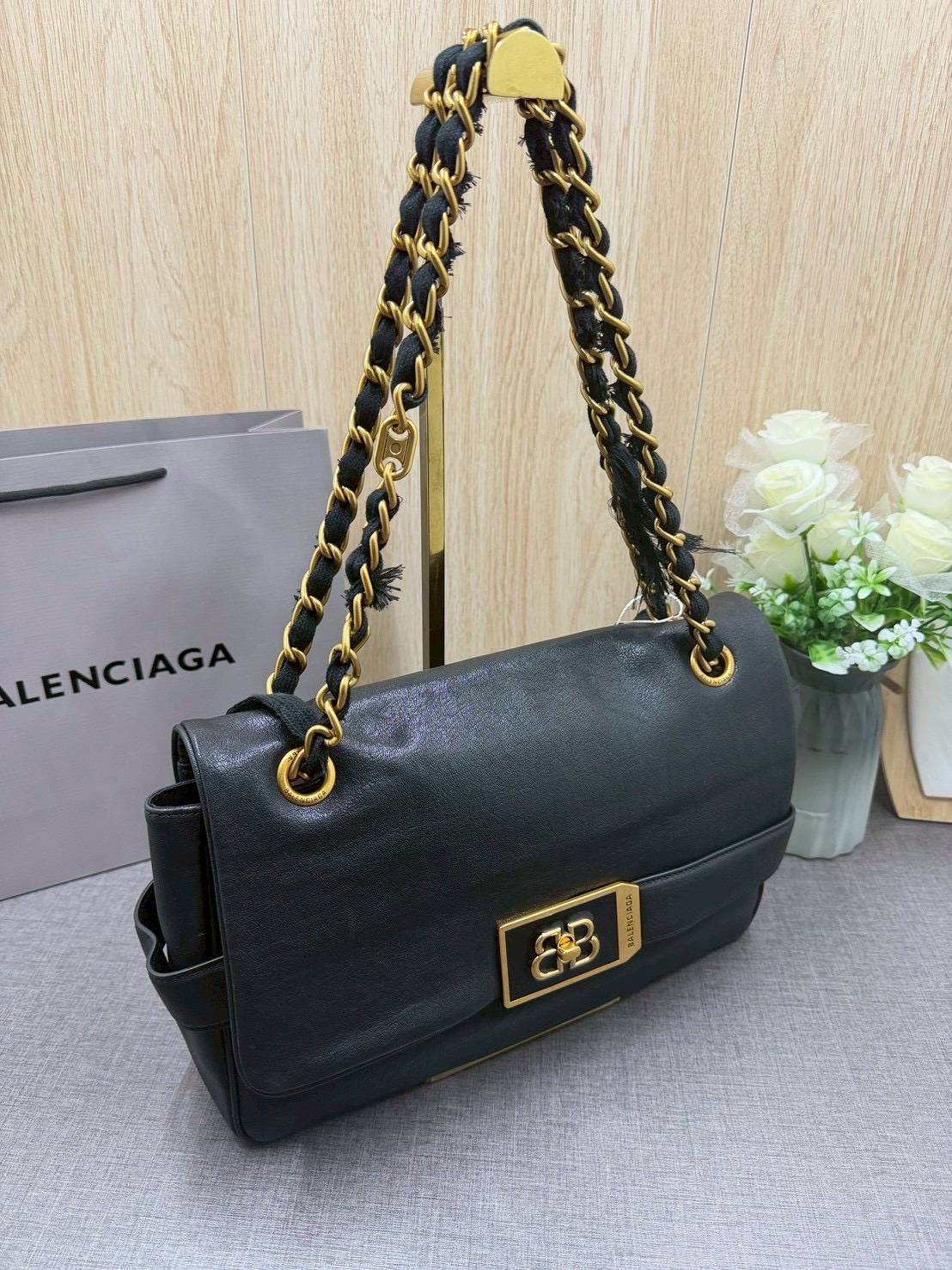 ORI หนังแท้ | Balenciaga Modu Shoulder Leather Bag / Modu Tote Bag 30cm กระเป๋าสะพายทรงโท้ท ดีไซน์ใหม่สวยเก๋ตามแบบฉบับแบรนด์