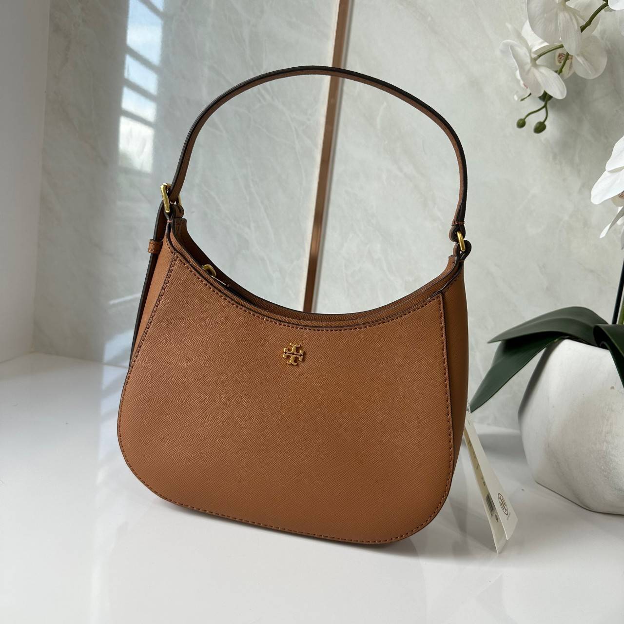 TORY BURCH EMERSON ZIP SHOULDER BAG 137416 / TORY BAG พร้อมส่ง 3 สี กระเป๋าสะพายไหล่ / คล้องแขน หนังซาเฟียโน่ ทนทาน