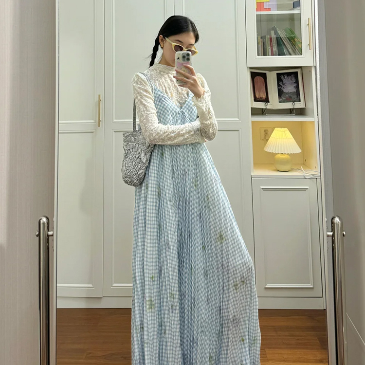 พร้อมส่ง 💫 Eliana dress เดรสสายเดี่ยวตัวยาวลายสก็อต (IN38715)