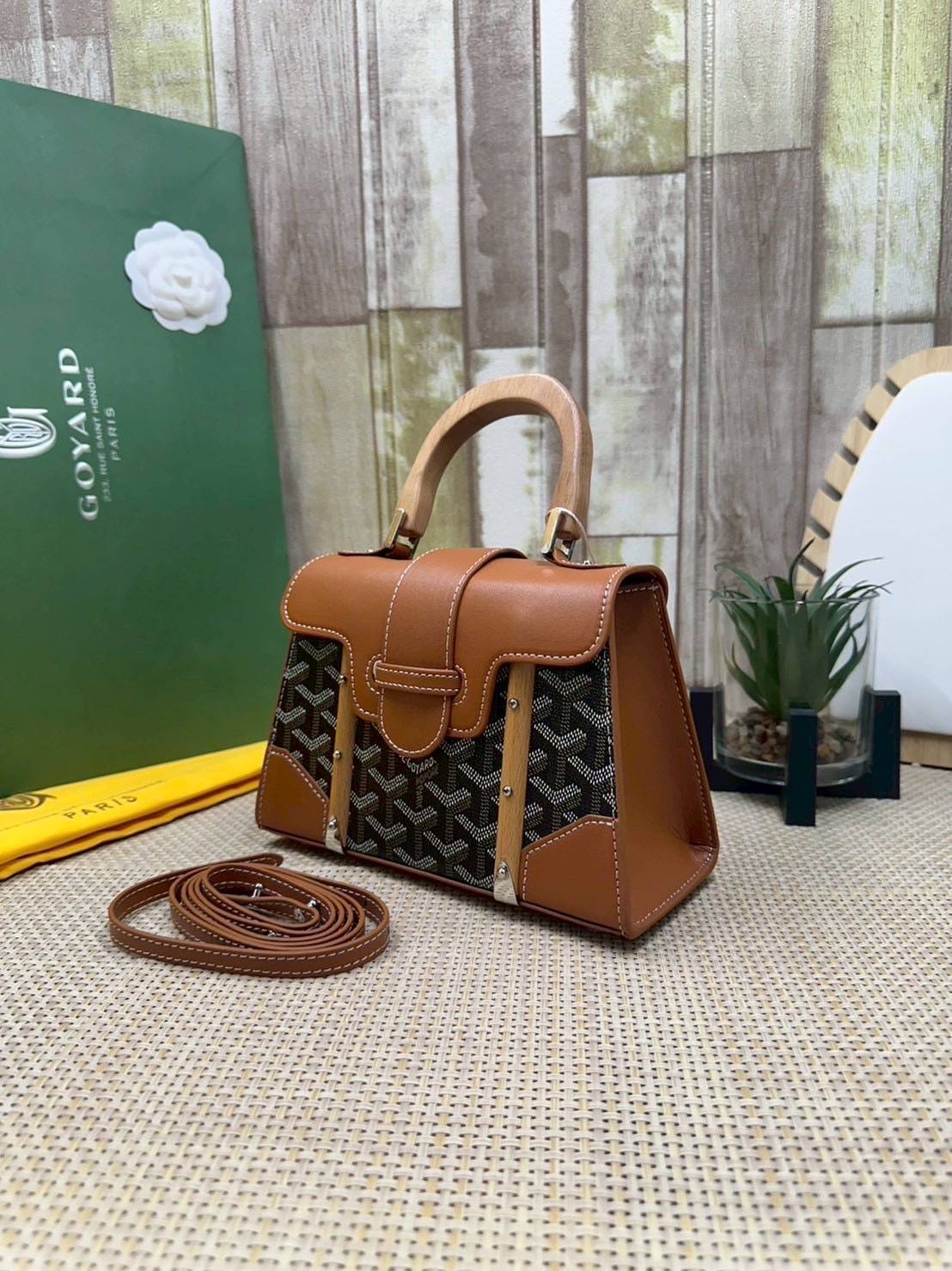 10 สี ORI หนังแท้ | GOYARD Saïgon Souple Mini Bag 20cm กระเป๋าถือ/สะพายดีไซน์หูจับไม้เป็นเอกลักษณ์ที่สวยหรูหราสง่างาม