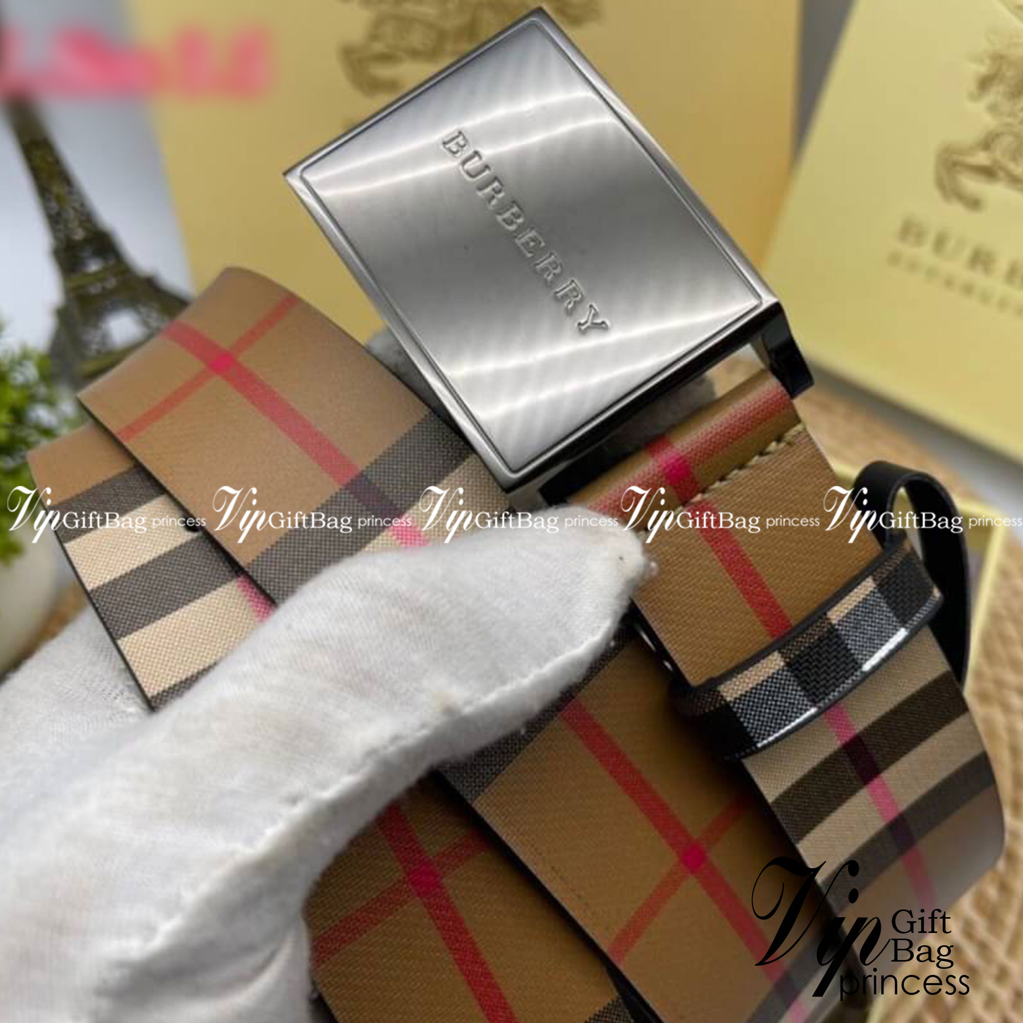 BURBERRY BELT LEATER 3.5cm เข็มขัดเบอร์เบอรี่ เกรดออริจินอลหนังแท้ ใช้งานง่าย เป็น everyday look ได้เลยค่ะ ภาพสินค้าถ่ายจากงานขายจริง ใช้งานต่างประเทศได้