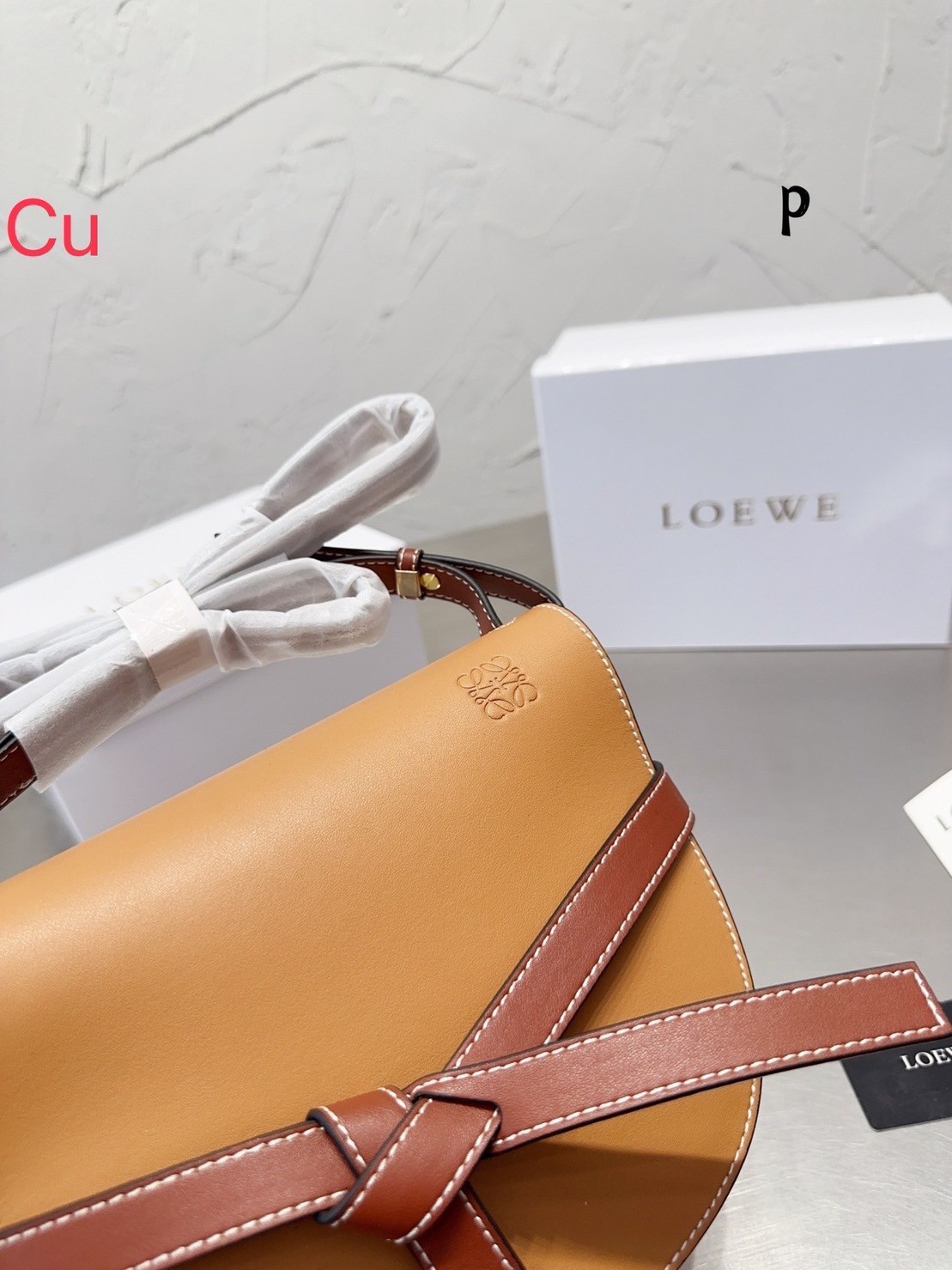 LOEWE CROSSBODY BAG / Loewe gate bag / LOEWE BAG พร้อมส่ง 4 สี กระเป๋าสะพายทรงอานม้าสวยอยู่ทรง รุ่นฮิตจากแบรนด์ดัง **รอบนี้จัดราคาพิเศษสุดคุ้ม งานสวยเกินราคาค่ะ