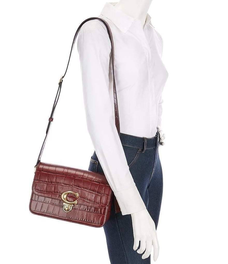 COACH CROCODILE EMBOSSED LEATHER STUDIO SHOULDER BAG (COACH C6640)🌺เอาซิ๊!!ใครอดใจไหวให้รู้ไป!! สวยตาแตก!! ปรับลุคให้ดูแพง แบบไม่ปรานีกันล่ะคราวนี้!// กระเป๋าถือ กระเป๋าสะพาย อีกหนึ่งคอลเลคชั่นสุดตะลึงตา หรูหรา! เวอร์วังอลังสร้าง! ที่ดูแพงม๊ากก!!/