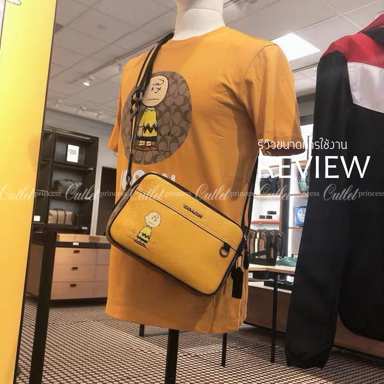 COACH X PEANUTS GRAHAM CROSSBODY WITH CHARLIE BROWN ((C4026)) พร้อมส่งที่ไทย สวยก่อนใครแน่นอน จำนวนจำกัด!! กระเป๋าสะพายแบบครอสบอดี้ร์ รุ่นนี้ใช้ได้ทั้งชาย//หญิงเลยนะคะ หนังแท้ลายหนังนิ่ม สวยงามมากๆ ด้านหน้ามีตัวการ์ตูนเป็นจุดเด่นของรุ่นเลยค่ะ ใช้งานแบบสอง