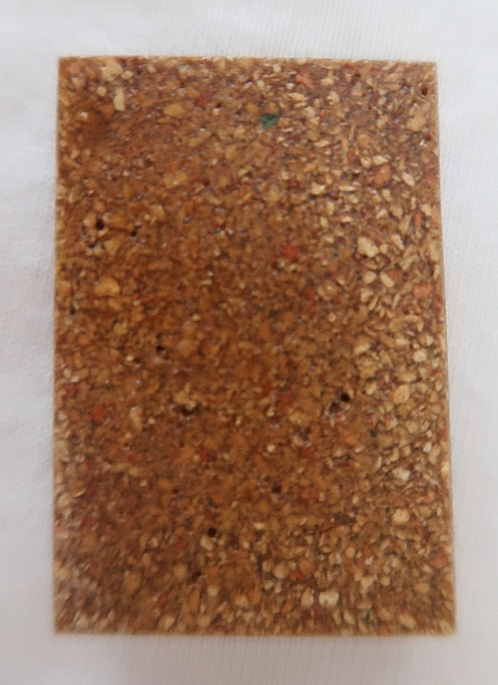 พระผงหลวงพ่อโสธรเนื้อกระเบื้องพร้อมใบคาถาค่ะ