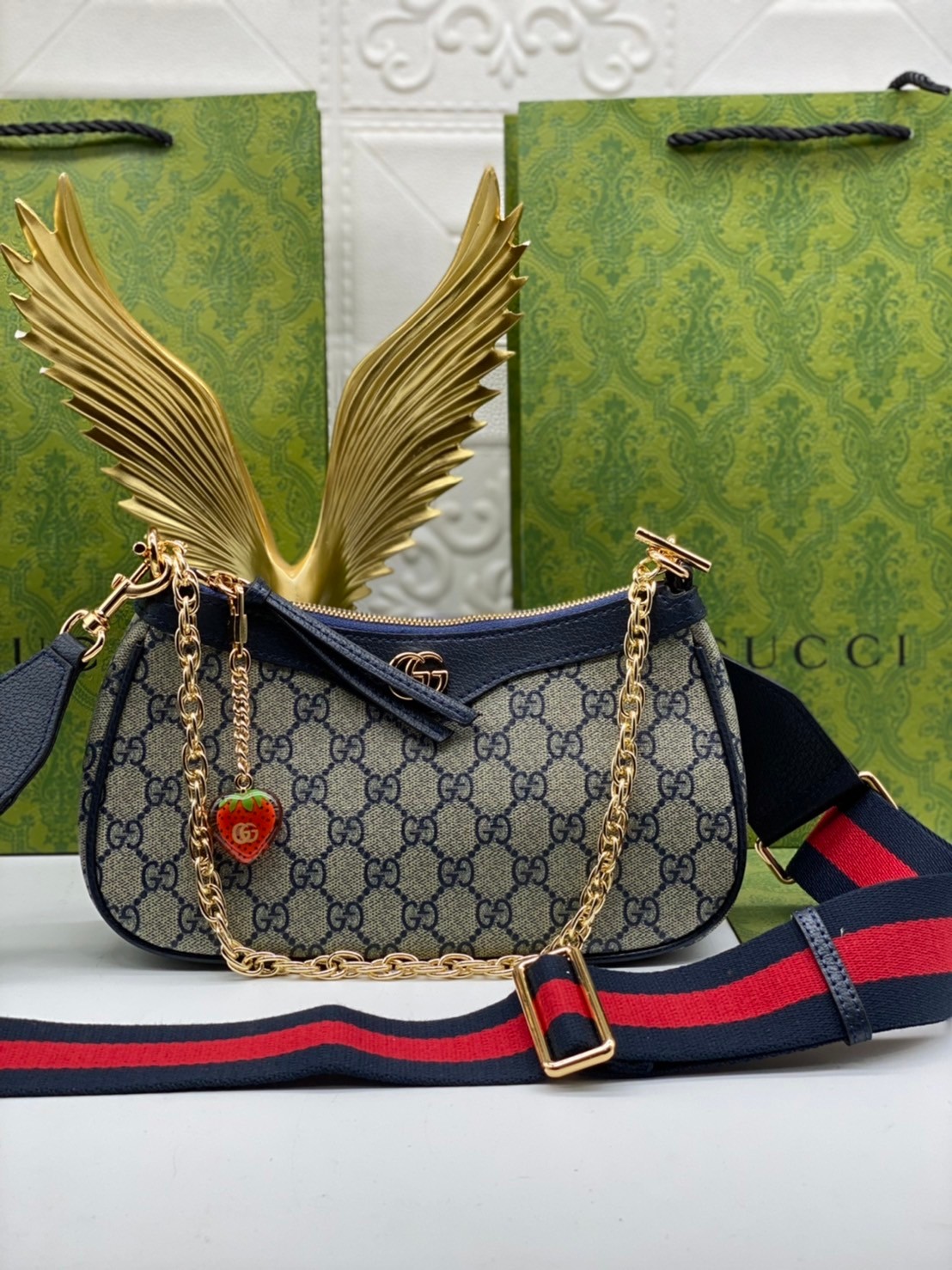 GUCCI Ophidia small handbag strawberry เกรดออริจินอล งานสวยตรงปก ภาพถ่ายจากงานขายจริง ใช้งานต่างประเทศได้
