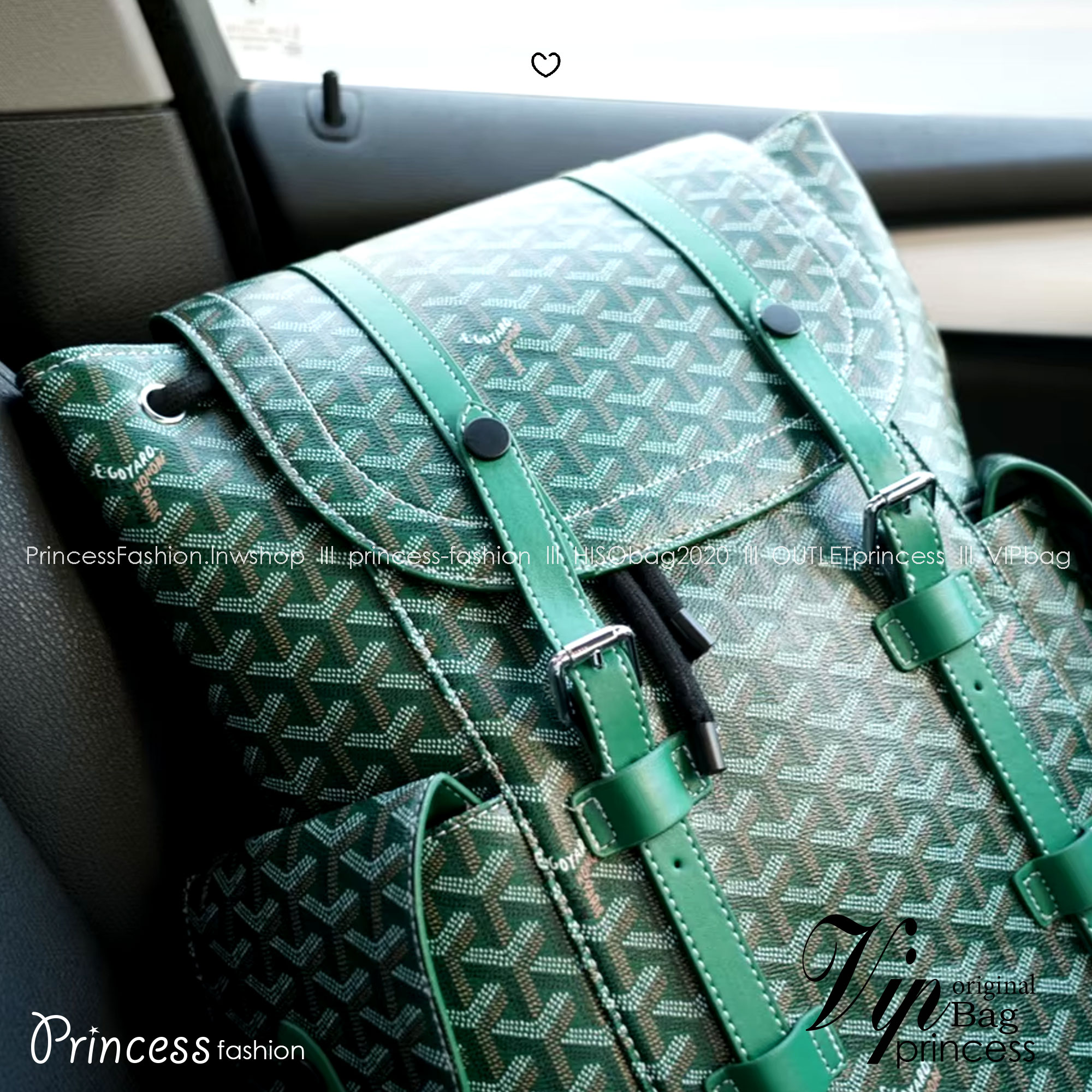Goyard Backpack Bag Large Size กระเป๋าเป้ใบใหญ่ ดีไซน์สวยคลาสสิกเป็นเอกลักษณ์ ใช้ได้ทั้งหนุ่มๆและสาวๆ ตกแต่งลวดลายโลโก้แบรนด์เรียบหรู ภายในจุของได้เยอะมาก ใหญ่จริง!! ใบนี้คุ้มค่าราคามากๆ ทั้งดีไซน์และฟังก์ชั่นการใช้งาน ตอบโจทย์แน่นอน จะใส่เสื้อผ้าสำหรับ s