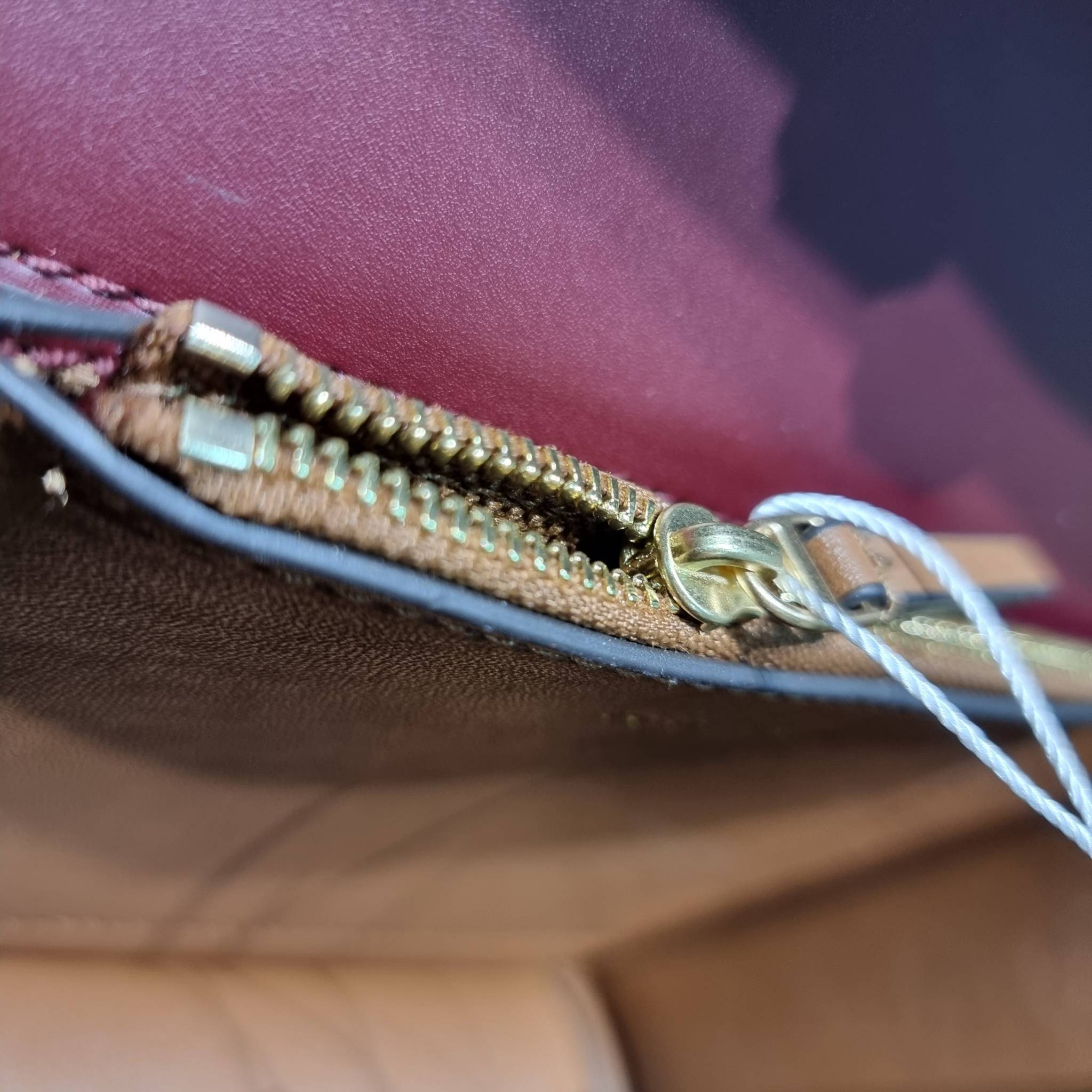 Tory Burch Bag / TORY BURCH ELEANOR SMALL CONVERTIBLE SHOULDER BAG ฮอตไอเท็ม รุ่นนี้ขายดีขายหมด สวยหรู คุณหนู ผู้ดี!! หายากมากแล้วน้า