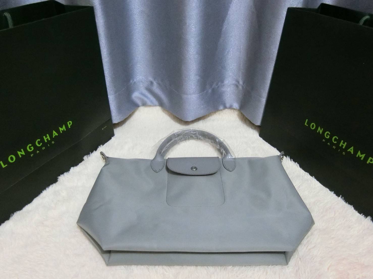 กระเป๋า Longchamp Le Pliage Neo Size M สินค้าใหม่ ของแท้เท่านั้น!!เป็นล็อตผลิตเกินออเดอร์จากโรงงาน มาพร้อมการ์ด/ถุงผ้าแบรนด์/ถุงกระดาษแบรนด์