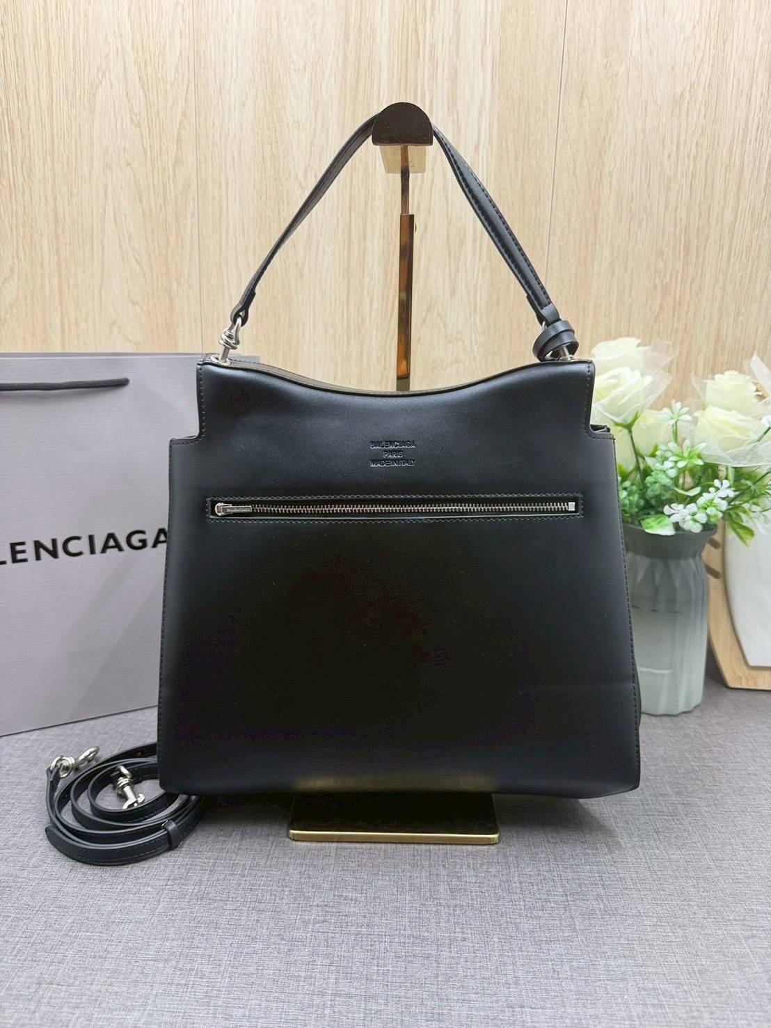 ORI หนังแท้ | Balenciaga Nano Medium Top Handle Bag 27cm กระเป๋าสะพายทรงโท้ท ดีไซน์ใหม่สวยเก๋ตามแบบฉบับแบรนด์