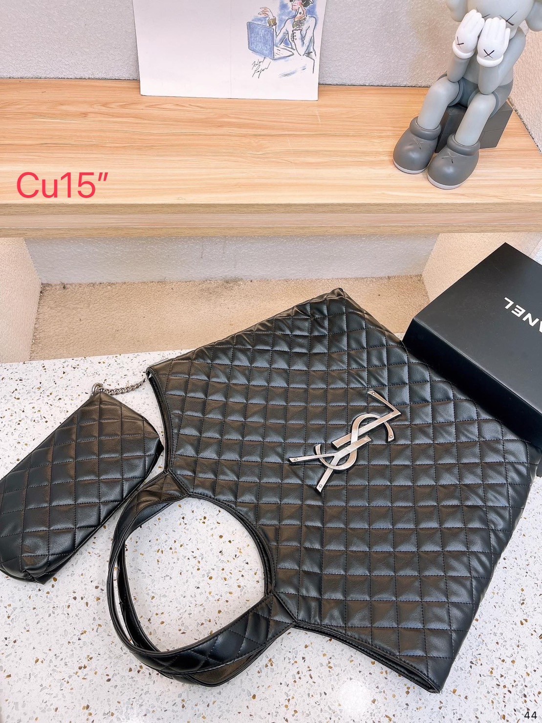 YSL tote bag / YSL ICARE MAXI SHOPPING BAG พร้อมส่ง 3 สี กระเป๋าใบใหญ่ทรงโท้ท ที่เอาอยู่ทุกลุค จุของได้แบบไม่ต้องกังวล พิเศษแถมใบลูกให้อีกใบ คุ้มค่ามากๆบอกเลย