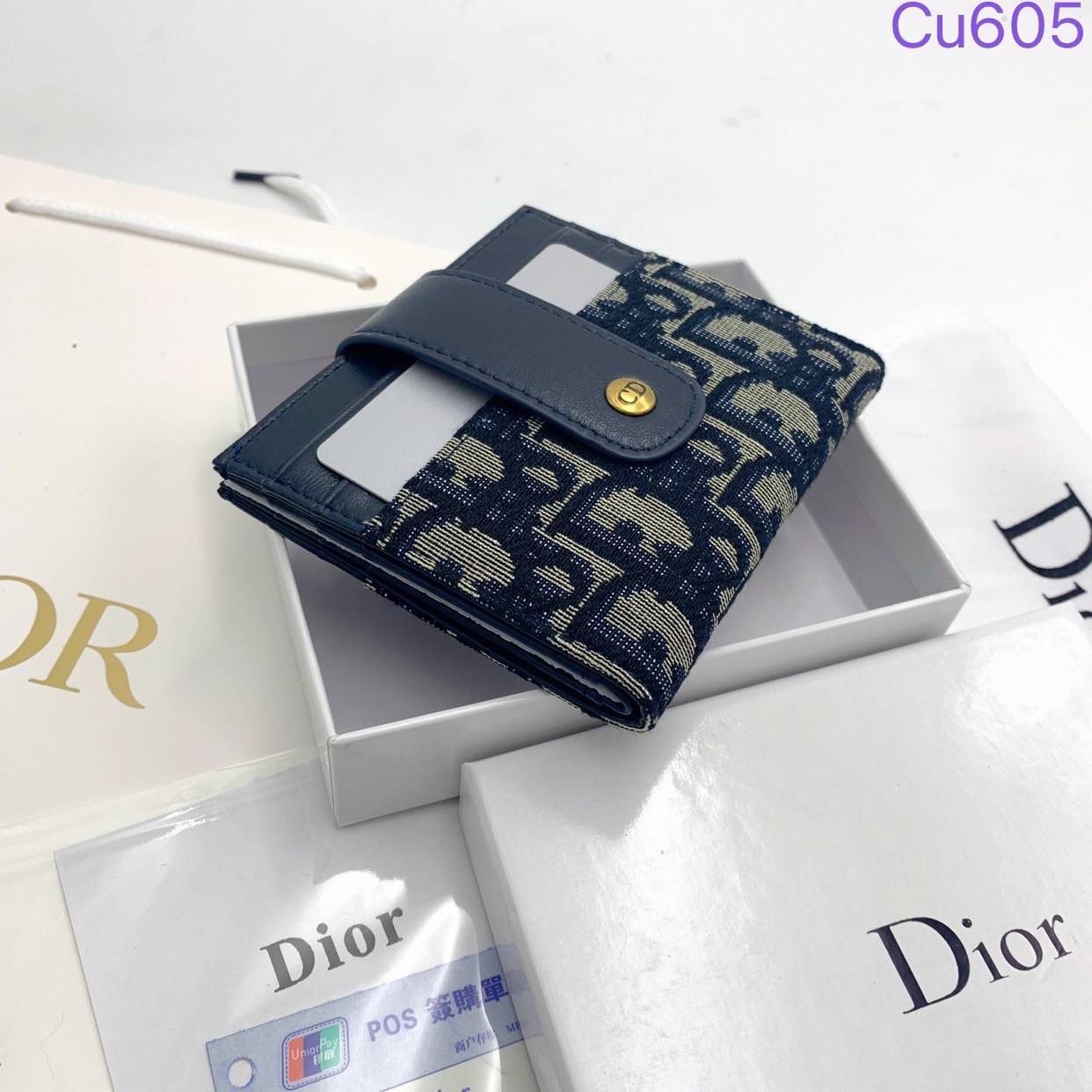 DIOR Card Holder / DIOR Wallet กระเป๋าใส่บัตรแบรนด์หรู พร้อมส่งที่ไทย ภาพสินค้าถ่ายจากงานขายจริง ใช้งานต่างประเทศได้