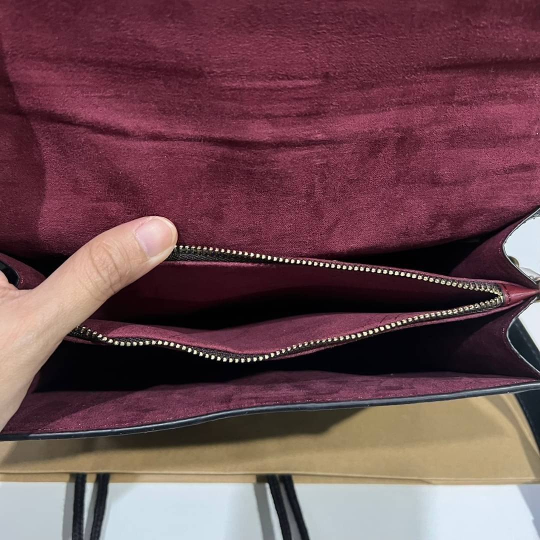 COACH SMALL GEORGIE TOP HANDLE IN BLOCKED SIGNATURE CANVAS ((6504//0468//6192//6015)) compact body portable shoulder bag 🌈ห้ามพลาด รุ่นแนะนำค่าา! พร้อมส่งทันที! กระเป๋าหิ้ว//สะพายข้างได้ วัสดุหนังแท้ 🔺หนึ่งใบทำลายหนังผสมกัน3แบบได้ลงตัวสวยง