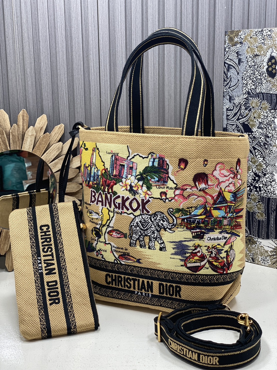 ORI หนังแท้ | Dior Book Tote / Souvenir Capsule highlighting Bangkok 🐘 กระเป๋าสะพายทรงโท้ท ดีไซน์สุดพิเศษ ด้วยลายช้างเอกลักษณ์ของประเทศไทย