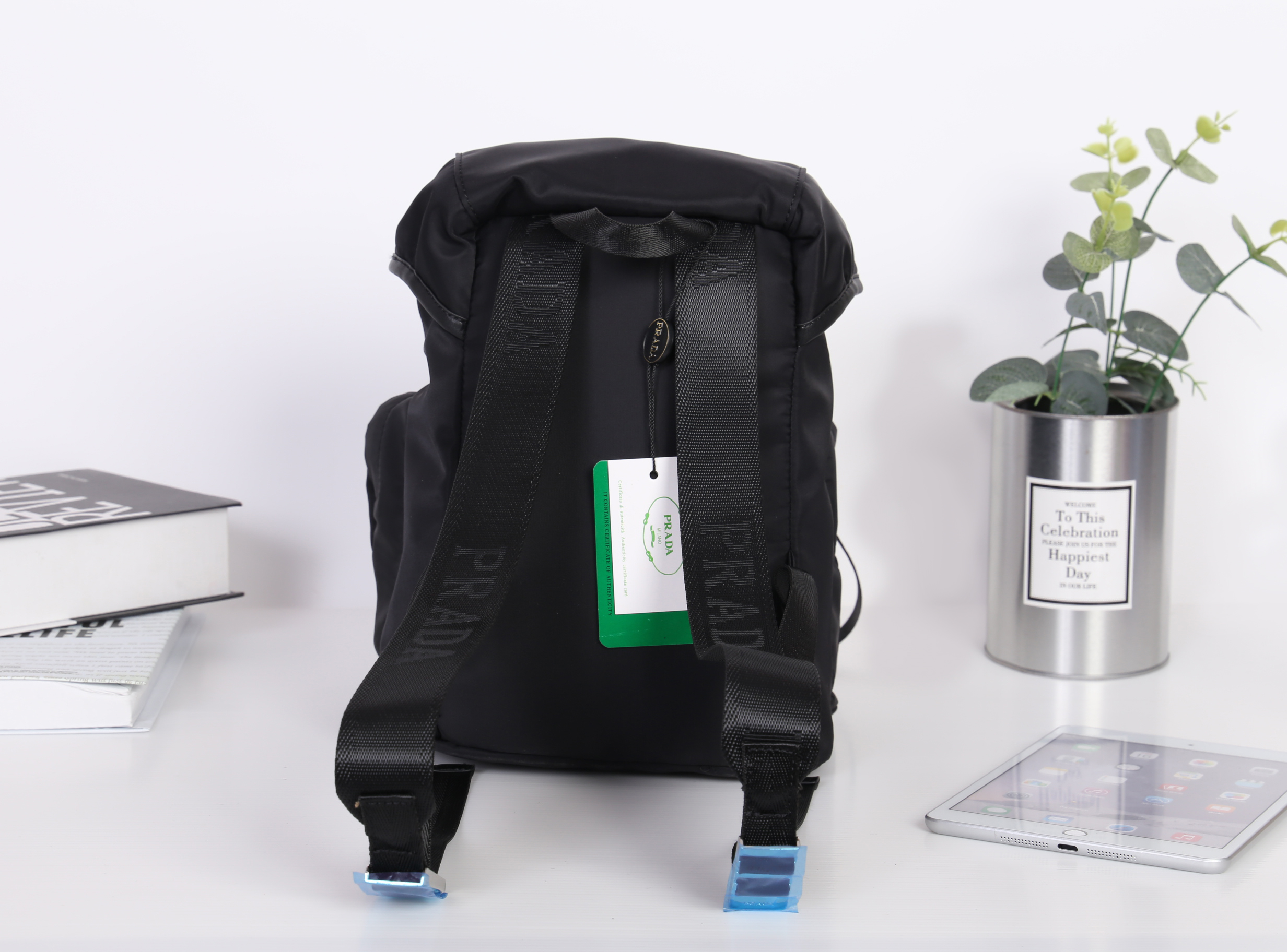 PRADA NYLON MINI BACKPACK สินค้า Premium gift จากเค้าเตอร์แบรนด์ต่างประเทศ รุ่น Limited edition กระเป๋าสะพายเป้ Size mini ขนาดกำลังน่ารัก ที่ฮ๊อตสุดๆ วัสดุเป็น Nylon เนื้อหนา คุณภาพดี ขนาดกะทัดรัด พกพาสะดวก น้ำหนักเบา ด้านหน้าติดโลโก้แบรนด์ อะไหล่เงินสวยห