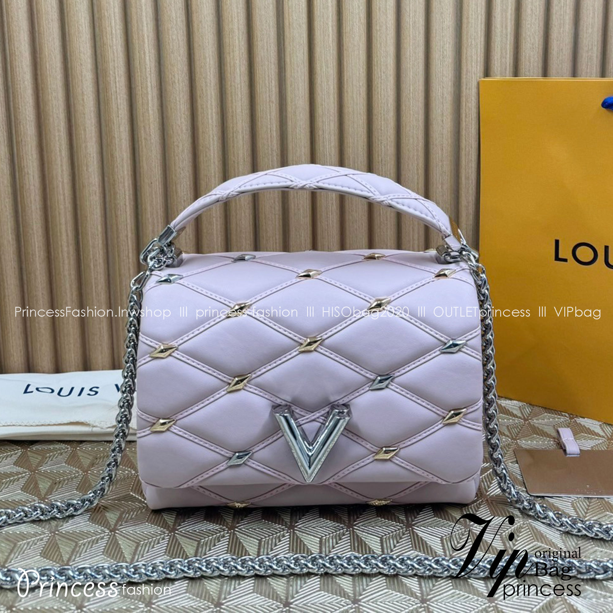 พร้อมส่ง 3 สี LV Twist Bag 24cm / LV GO-14 กระเป๋าหนังบุนวมอันเป็นเอกลักษณ์ของเมซง เกรดออริจินอล 1:1 สลับแท้ ภาพถ่ายจากงานขายจริง