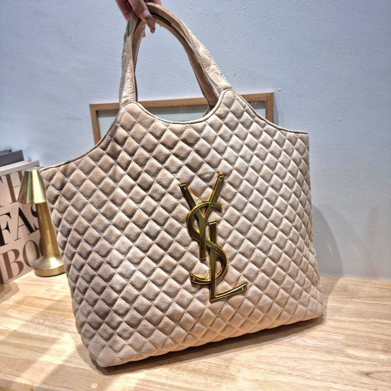 YSL ICARE MAXI SHOPPING BAG / YSL tote bag กระเป๋าใบใหญ่ทรงโท้ท รุ่นผ้ากำมะหยี่ เกรดออริ 1:1 ใช้งานต่างประเทศได้