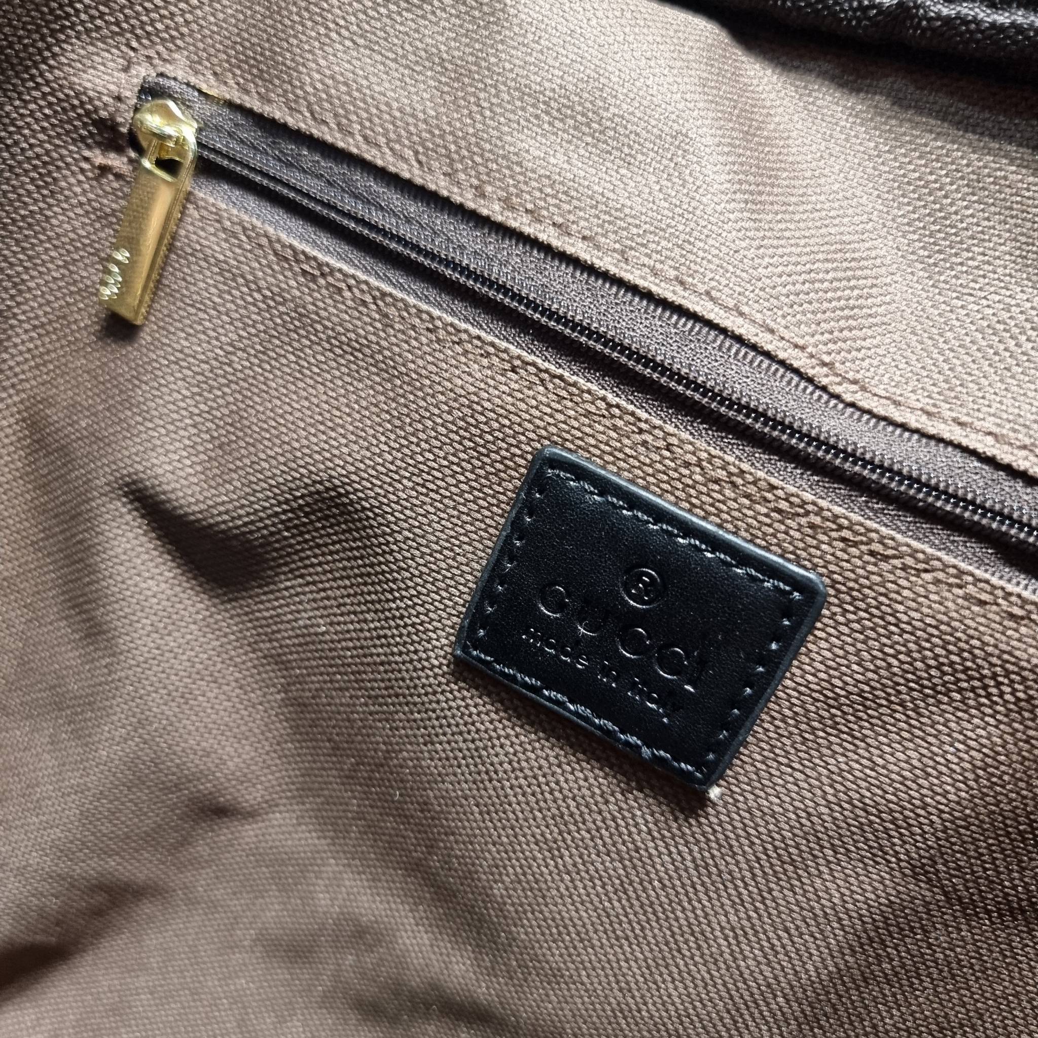 GUCCI BRIEFCASE / GG Supreme work bag / GG laptop bag / GG CLASSIC BRIEFCASE MESSENGER ไอเท็มสุดปัง!! ที่เหมาะสำหรับคนทำงานออฟฟิศมากๆ