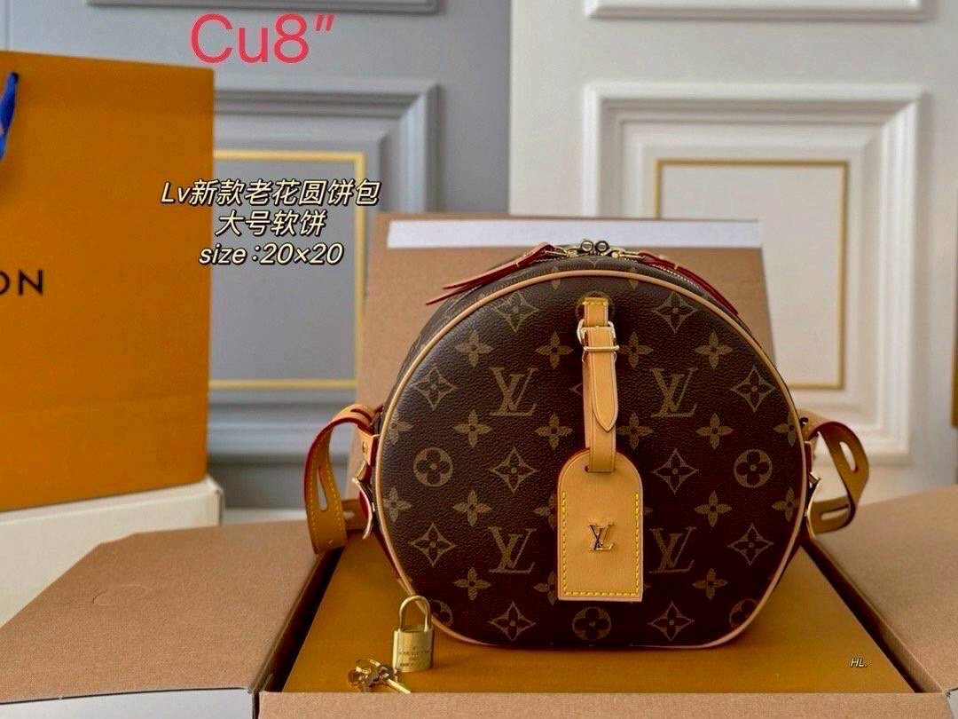 LV Petite Boite Chapeau bag 8" กระเป๋าสะพายทรงกลม สวยหรู โดดเด่นเป็นเอกลักษณ์ตามแบบฉบับแบรนด์ เปิด-ปิดด้วยซิป รูดใช้งานสะดวก ภายในเป็นช่องโล่ง ราคาสุดคุ้มแบบนี้ ต้องมีไว้ใช้สักใบน้า!!