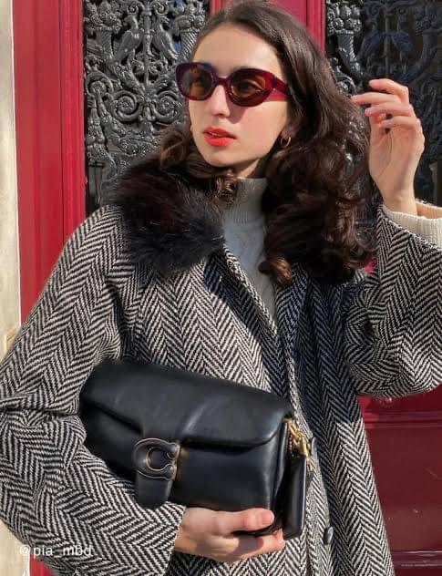 COACH PILLOW TABBY SHOULDER BAG 26 ไซส์ใหญ่ จุของได้ล้นๆ มาใหม่ขายดีที่สุด หนัง nappa หนานิ่ม นุ่มมากๆ พร้อมโลโก้รุ่นใหม่ด้วยเช่นกัน เพิ่มความหรู ดูดีเข้าไปอีกค่ะ