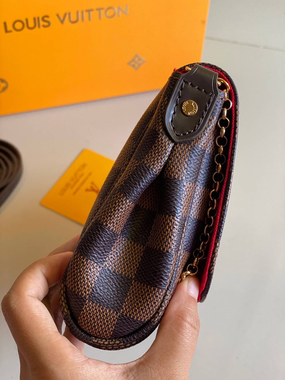 VIP 】หนังแท้ LOUIS VUITTON Favorite Monogram Damier Ebene MM