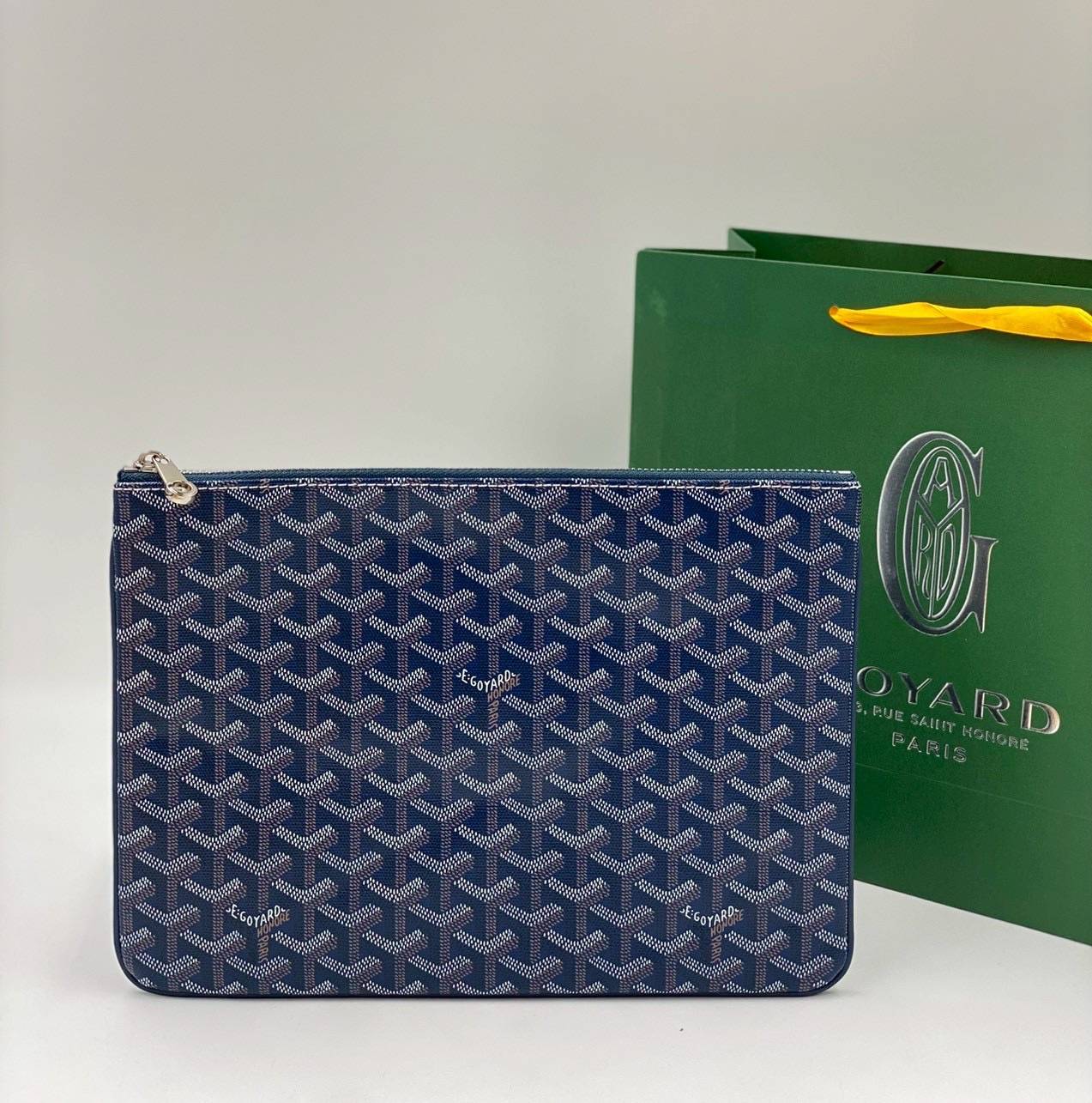ORI หนังแท้ | GOYARD Senat MM Pouch / GOYARD Clutch Bag กระเป๋าทรงพอชคลัช ใช้เป็นกระเป๋าจัดระเบียบสำนักงานได้ เหมาะสำหรับใส่เอกสารขนาด A4, จัดระเบียบสิ่งของในกระเป๋า หรือใช้เป็นกระเป๋าคลัตช์สำหรับใช้ในชีวิตประจำวัน