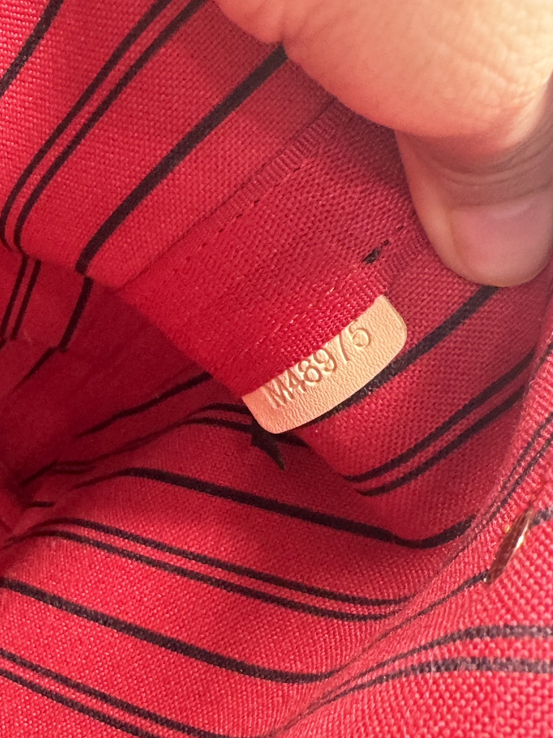 ORI หนังแท้ | LV Neverfull bag Size M Monogram Canvas กระเป๋าสะพายทรงโท้ท ดีไซน์คลาสสิกเหนือกาลเวลาเข้ากับดีเทลที่สืบทอดมายาวนาน แคนวาสแต่งขอบหนัง