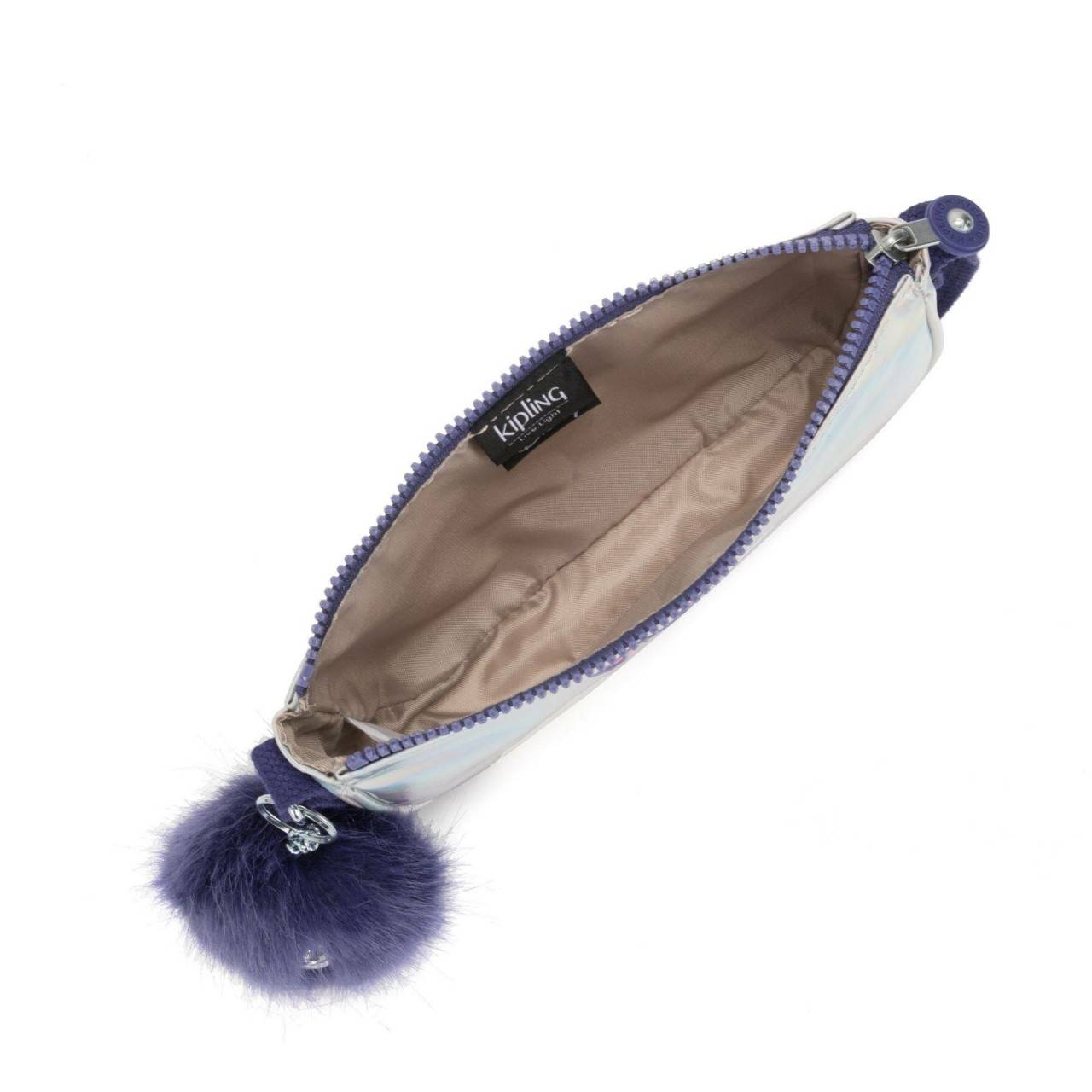 Kipling D Clementine Small crossbody bag กระเป๋าถือหรือสะพายขนาดมินิรุ่น Limited mickey plus collection วัสดุ Polyurethane 100% คุณภาพดี น้ำหนักเบา พร้อมพวงกุญแจแบรนด์ถอดแยกใช้ได้ เปิดปิดด้วยซิปสะดวกใช้ หัวซิปแบรนด์ ด้านในเป็นช่องโล่งใส่ของจุดจิกระหว่างวั