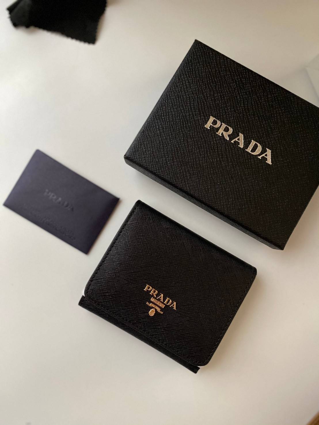 VIP หนังแท้ 】3พับ PRADA Saffiano Metal Tri-Fold Wallet Orchidea