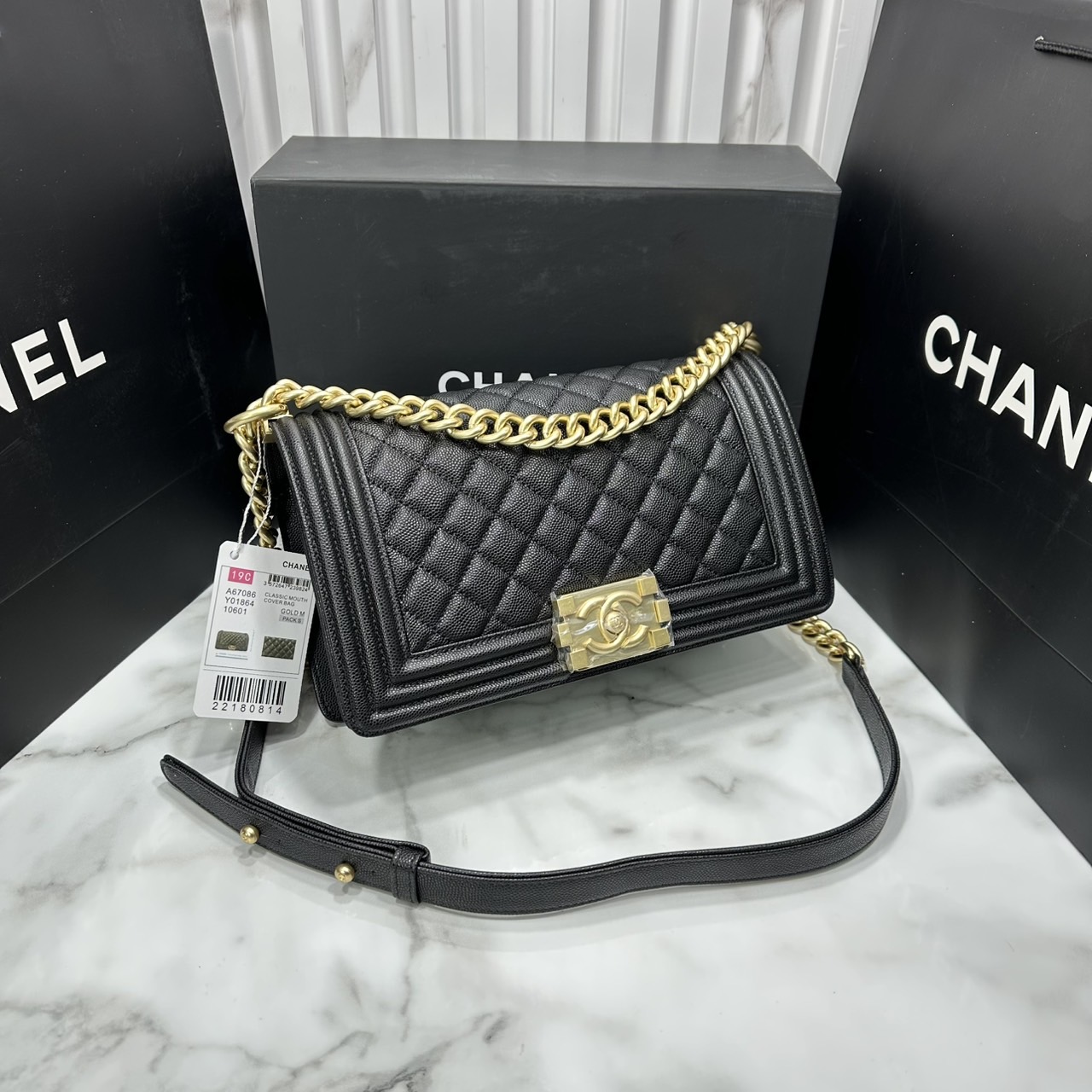 ORI หนังแท้ | CHANEL Boy 25cm shoulder bag กระเป๋าสะพายรุ่นยอดนิยม หรูหราระดับตำนาน สวยงามเหนือกาลเวลา