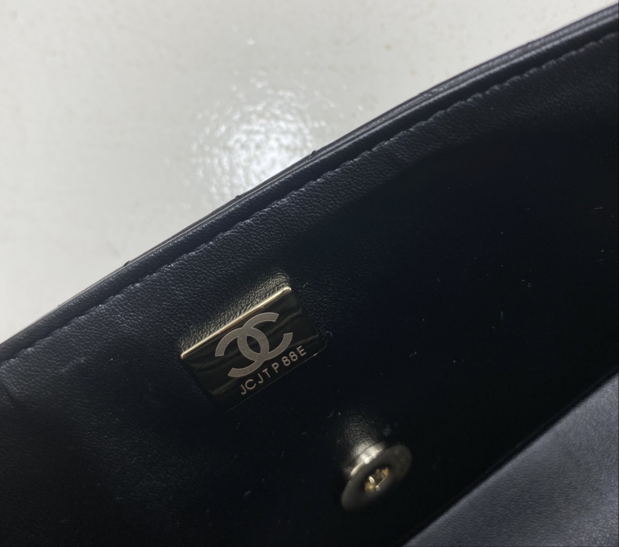 ORI หนังแท้ | CHANEL Classic Flap Bag TopHandle 20cm กระเป๋าสะพายคคลาสสิกพร้อมหูจับ หรูหราระดับตำนาน สวยงามเหนือกาลเวลา