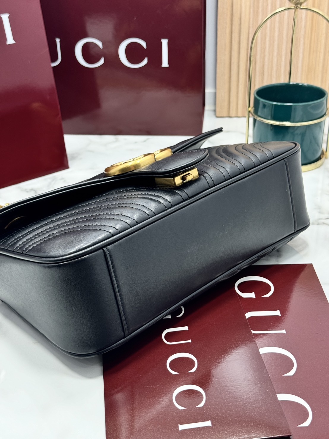 ORI | หนังแท้ GG Marmont small shoulder bag กระเป๋าสะพายข้างรุ่นคลาสสิค ดูแพง อัพลุคได้สบายๆ ด้านหลังดีไซน์รูปหัวใจ