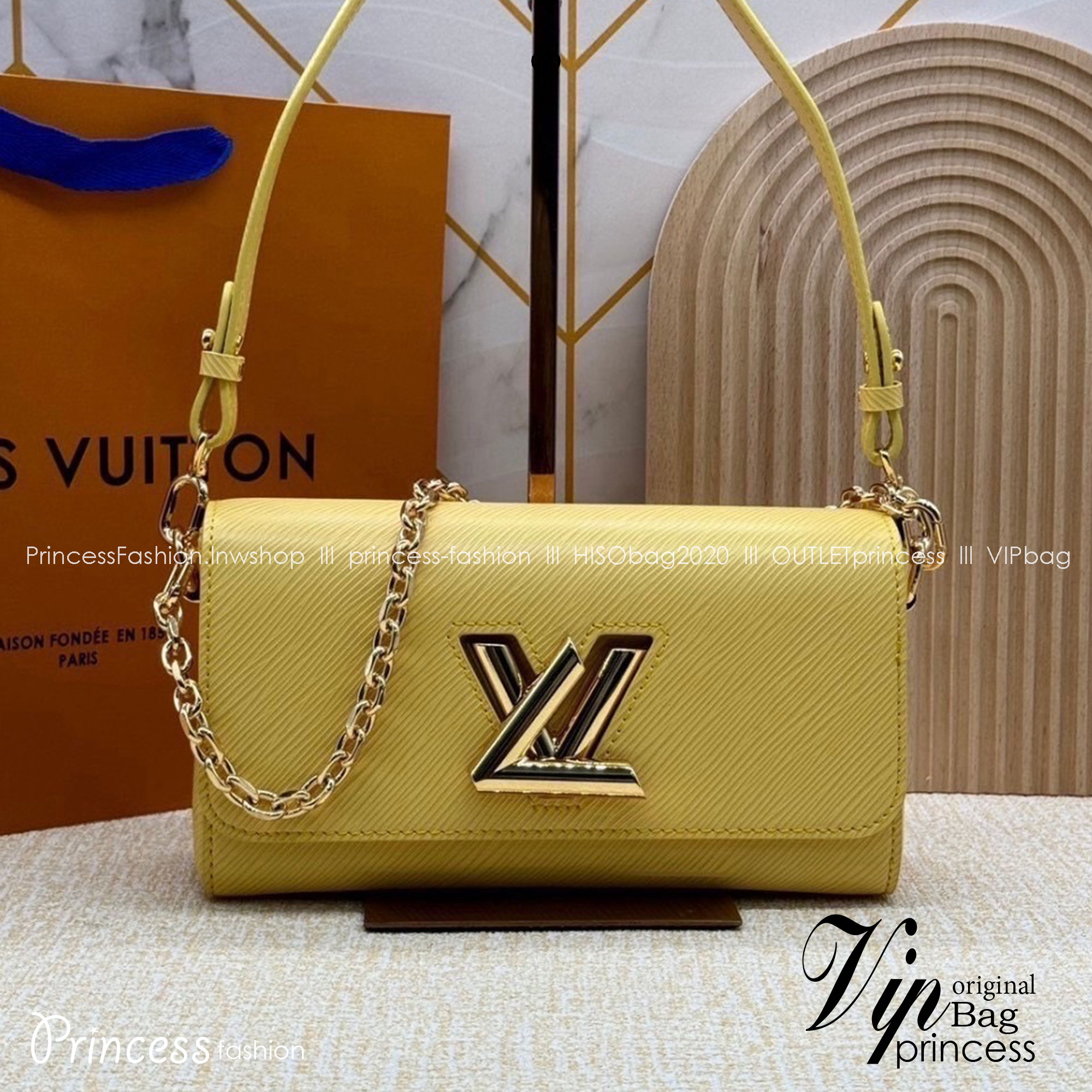 ORI หนังแท้ | LV Twist West Bag กระเป๋าสะพายหนัง Epi ลายเกรน สุดคลาสสิกมาดีไซน์ใหม่ในรูปทรงยาวเผยลุคมีระดับเหนือกาลเวลา ความหรูหราเข้ากับสตรีตสไตล์