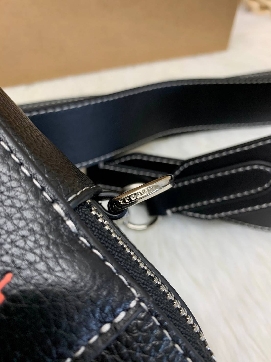 New arrival! Limited edition📌 COACH X JEAN-MICHEL BASQUIAT CROSSBODY ((7049)) 🌈อีกรุ่นที่ต้องมี ห้ามพลาด ดีไซด์จาก Michel Basquiat ค่ะ กระเป๋าสะพายครอสบอดี้ร์ ใช้ได้ทั้งชาย//หญิง ค่ะรุ่นนี้ หนังแท้อย่างดี ลายหนังสวยงามมากๆค่ะ! 🔺จุด