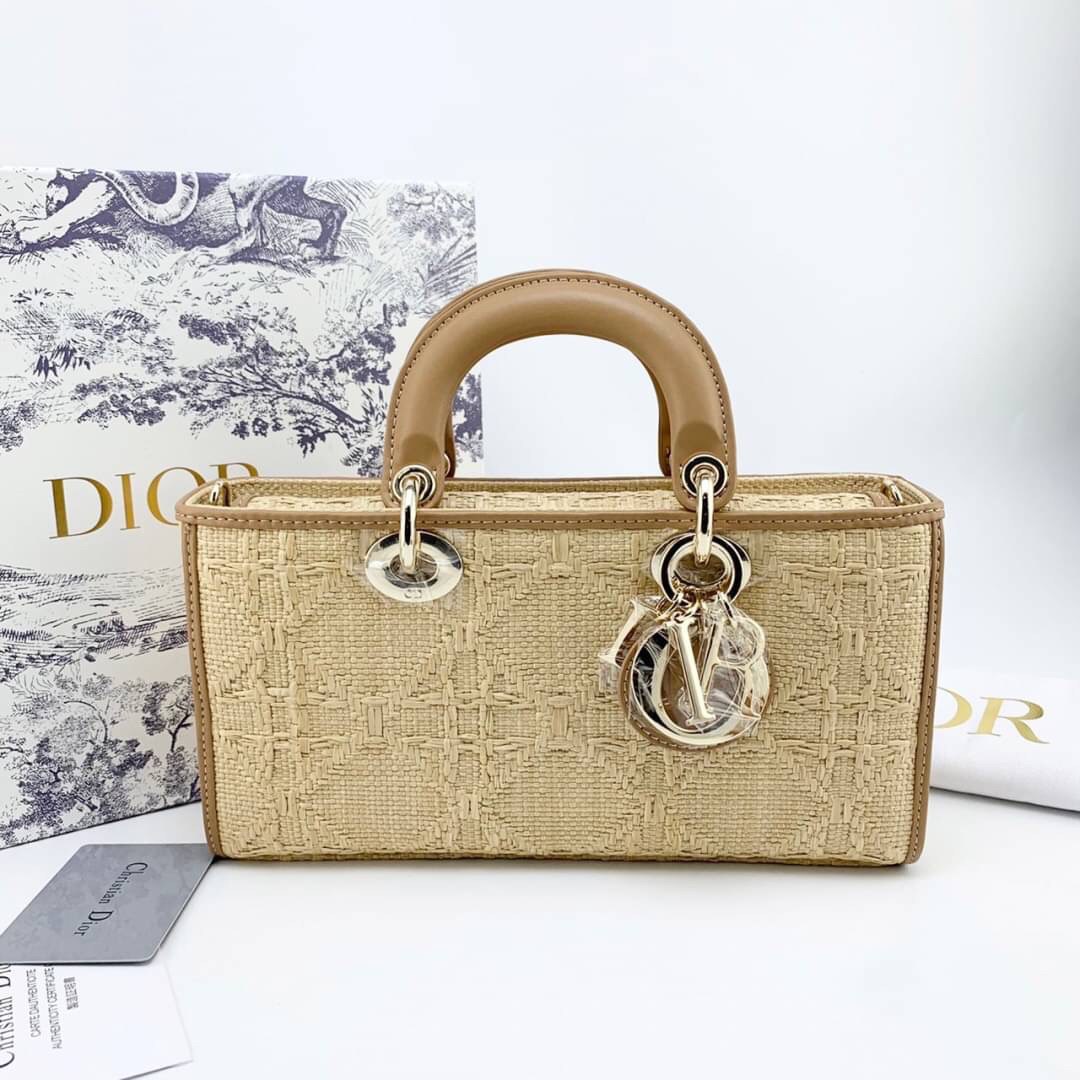 ORI 】DIOR Lady D-Joy Bag Natural Cannage Raffia พร้อมส่งที่ไทย ภาพสินค้าถ่ายจากงานขายจริง ใช้งานต่างประเทศได้