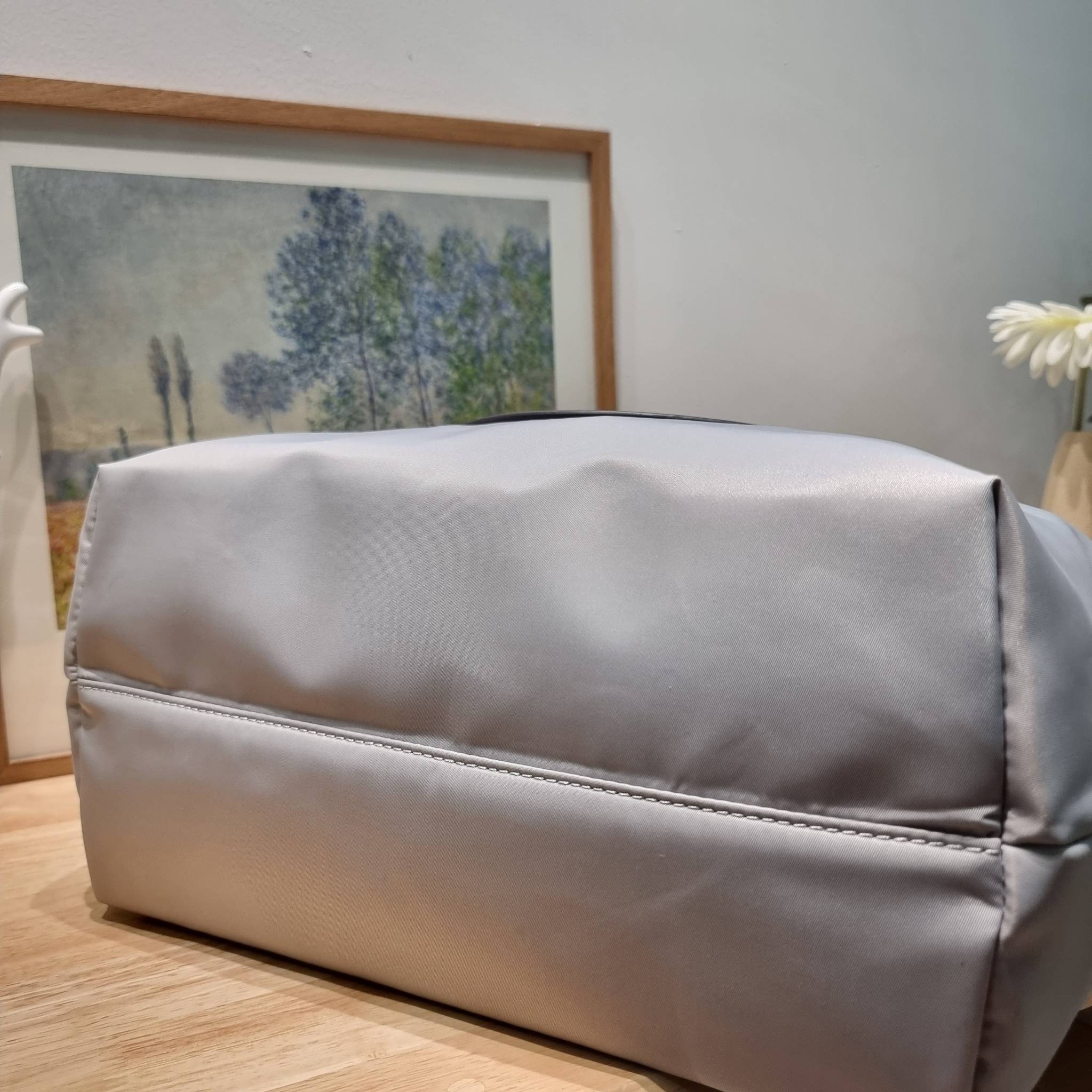 TORY BURCH Ella Chain Tote Bag / TORY TOTE NYLON BAG พร้อมส่ง 4 สี กระเป๋าสะพายทรงโท้ทใบใหญ่ จุของไปเลยแน่นๆ รูปทรงคลาสสิคชวนใช้ โดดเด่นด้วย patch โลโก้ แนะนำรีบสั่งใช้ไปสวยก่อนใครได้เลยน้า