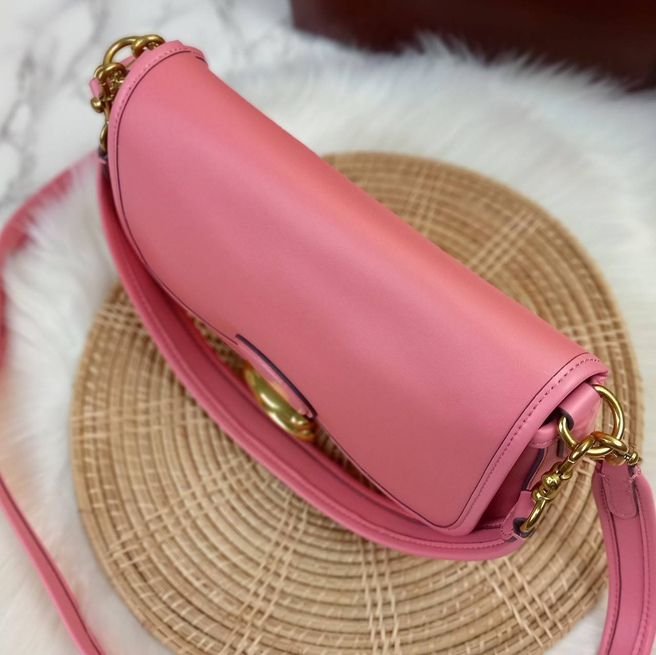 COACH SOFT TABBY SHOULDER BAG (C4823//C5261) กระเป๋าถือ กระเป๋าสะพาย ที่ใครๆก็เข้าถึงได้ หรูหรา คลาสสิค ลุคเรียบร้อย แต่ความสวยไม่น้อย! ดาเมจความลุคผู้ดีรุนแรงมาก!!เกินต้าน!!// วัสดุหนังแท้ทั้งใบ หนังเรียบ หนังนิ่มมากๆ อยู่ทรงสวยมากๆด้วย// ด้านในโล่งกว้าง