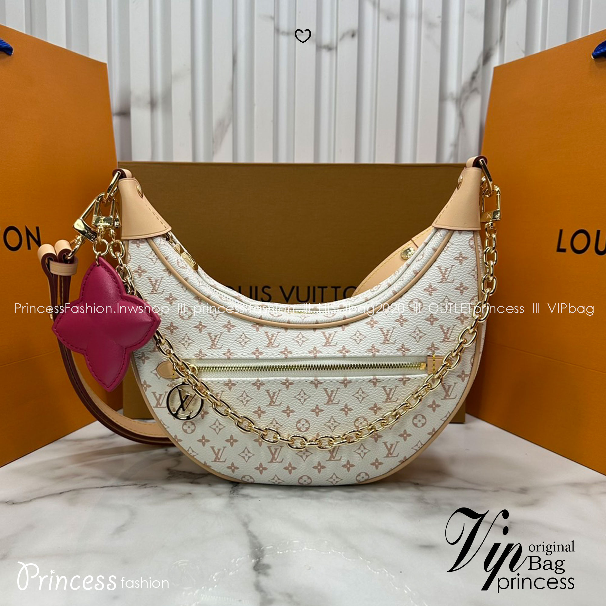ORI หนังแท้ | LV Loop PM Bag กระเป๋าสะพาย ดีไซน์ทรงพระจันทร์ครึ่งเสี้ยวได้แรงบันดาลใจจากกระเป๋ารุ่น Croissant อันเป็นตำนานของเมซง รูปทรงกระเป๋ากะทัดรัดรับกับรูปร่างมาพร้อมสายโซ่