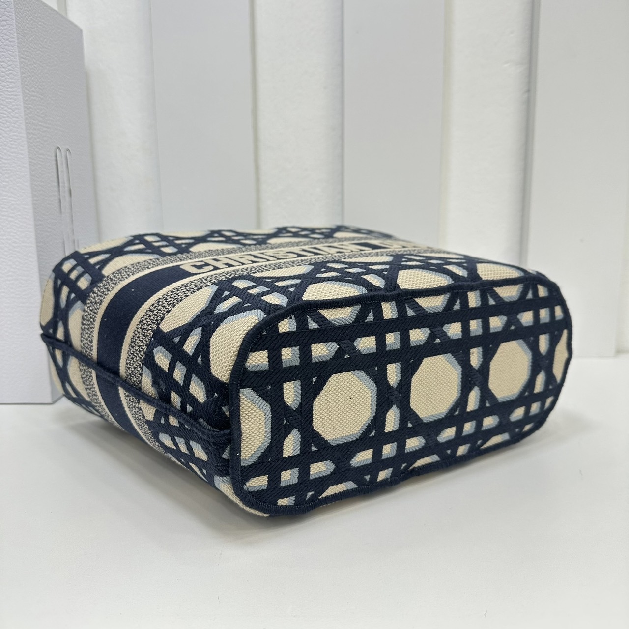 DIOR Hat Basket Bag / DIOR NEW LINE TOTE / DIOR KID TOTE กระเป๋าทรงโท้ทรุ่นใหม่ เอกษณ์ความหรูหรา โดดเด่นสวยงาม