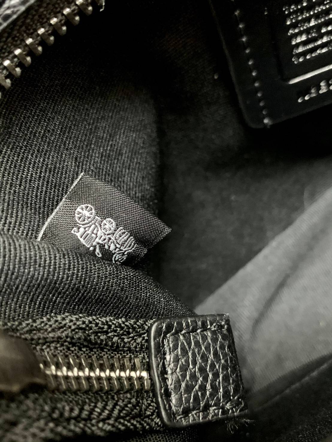 COACH SULLIVAN FLAP CROSSBODY IN SIGNATURE ((C9870)) ความเท๋ ความหล่อ ยกให้รุ่นนี้เลยค่าา พร้อมส่งก่อนใคร! ทรง สวยเก๋ กระเป๋าสะพายแบบครอสบอดี้ร์ของคุณผู้ชายเค้าเลยค่ะ หนังแท้2แบบสวยงาม น่าใช้มากๆ