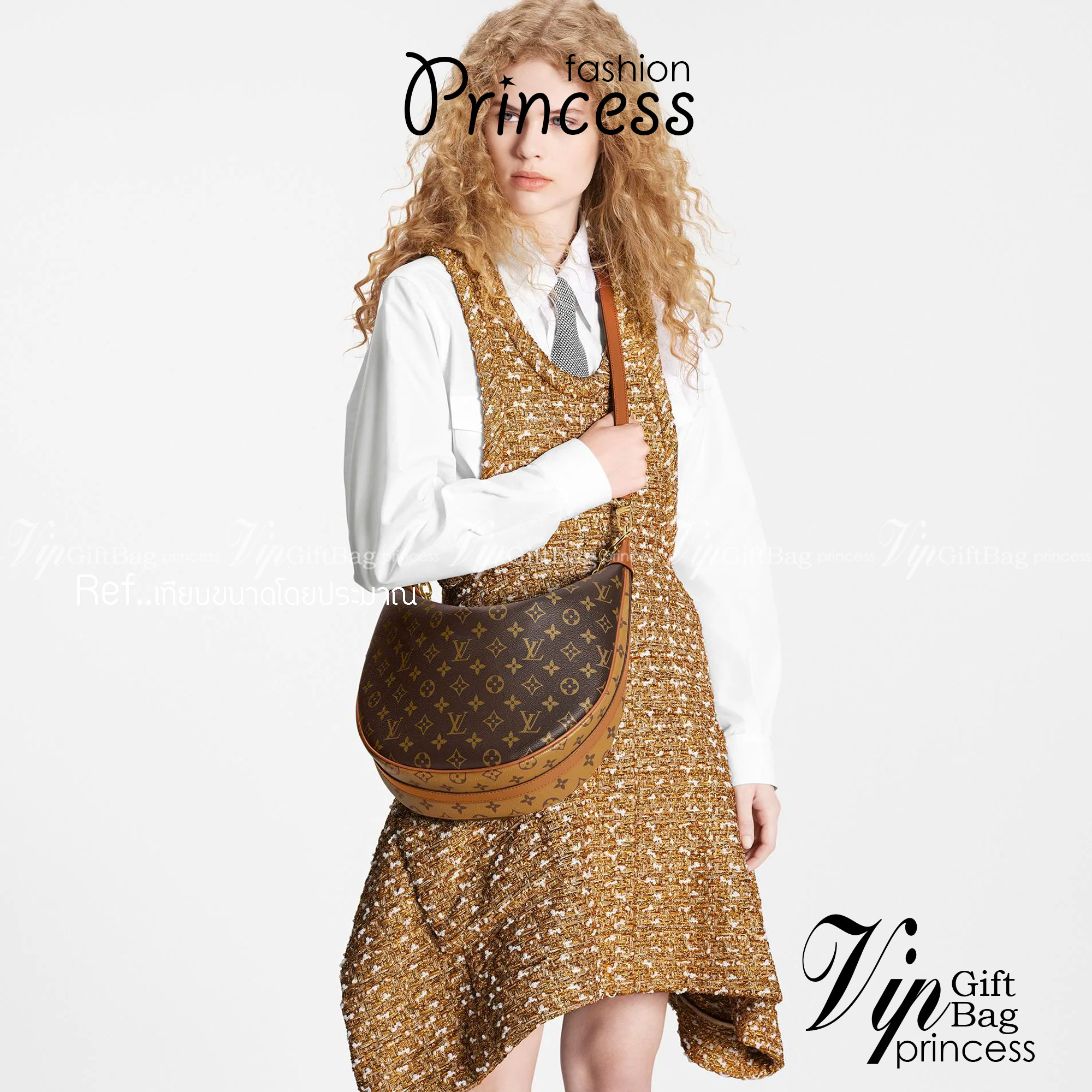 LV Loop Hobo Monogram Canvas - Handbags 11" สุดยอดเดอะเบสท์ไอเท็ม ต้องยกให้เลย กับกระเป๋าสะพายใบใหญ่ สวยหรู ดูแพงมาแต่ไกล ยังคงคลาสสิค ผู้ดี หรูหรา ขนาดกำลังพอดี ใส่โทรศัพท์ได้ทุกรุ่น วัสดุหนังแคนวาสคุณภาพ ด้านหน้ามีช่องซิปแยก สายสะพายมีมาให้ถึง 2 แบ