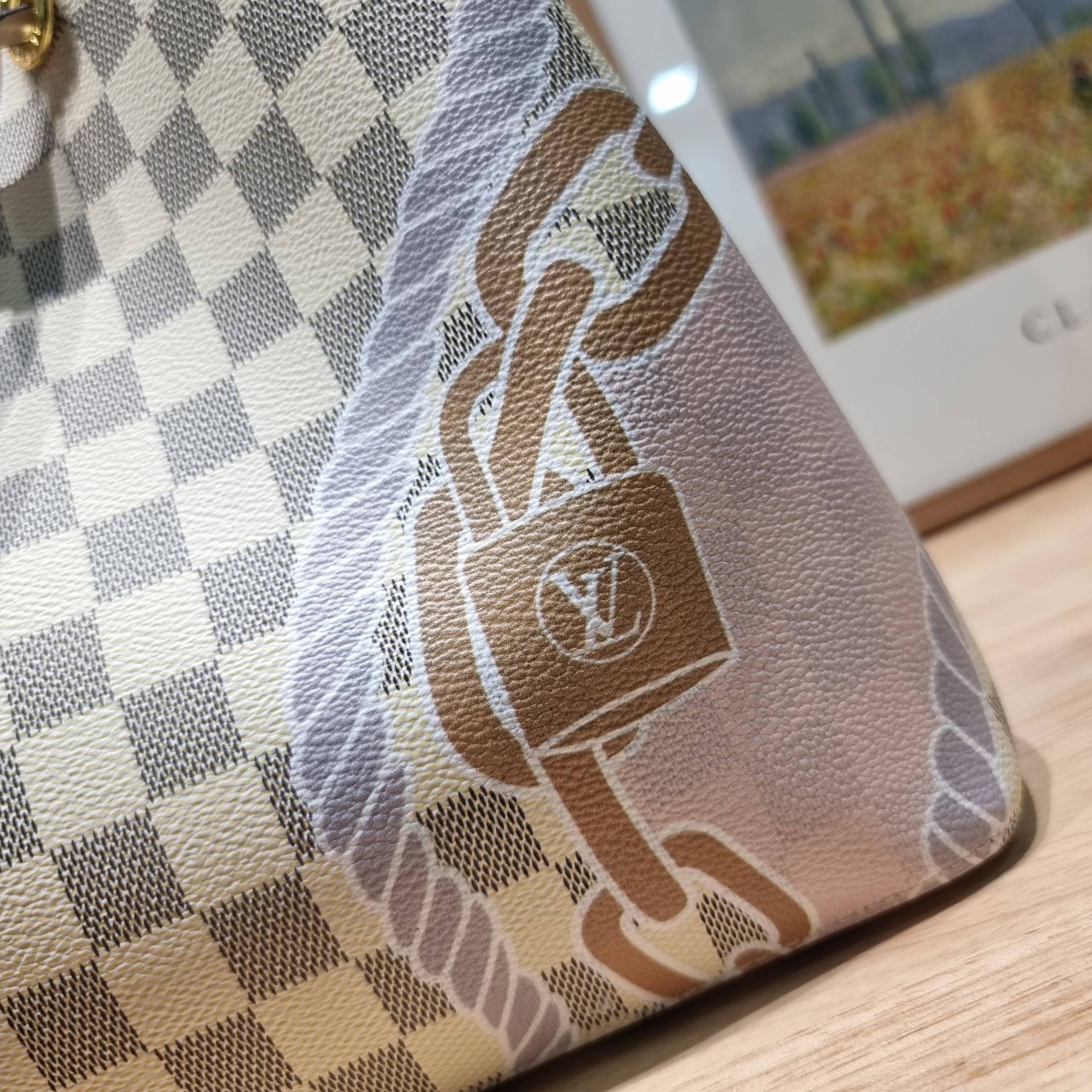 LV Neonoe MM Damier Azur New Spring Collection - Nautical อีกหนึ่งรุ่นท็อปฮิต กับดีไซน์ใหม่ต้อนรับฤดูร้อน กับกระเป๋าสะพายทรงบัคเก็ตใบใหญ่