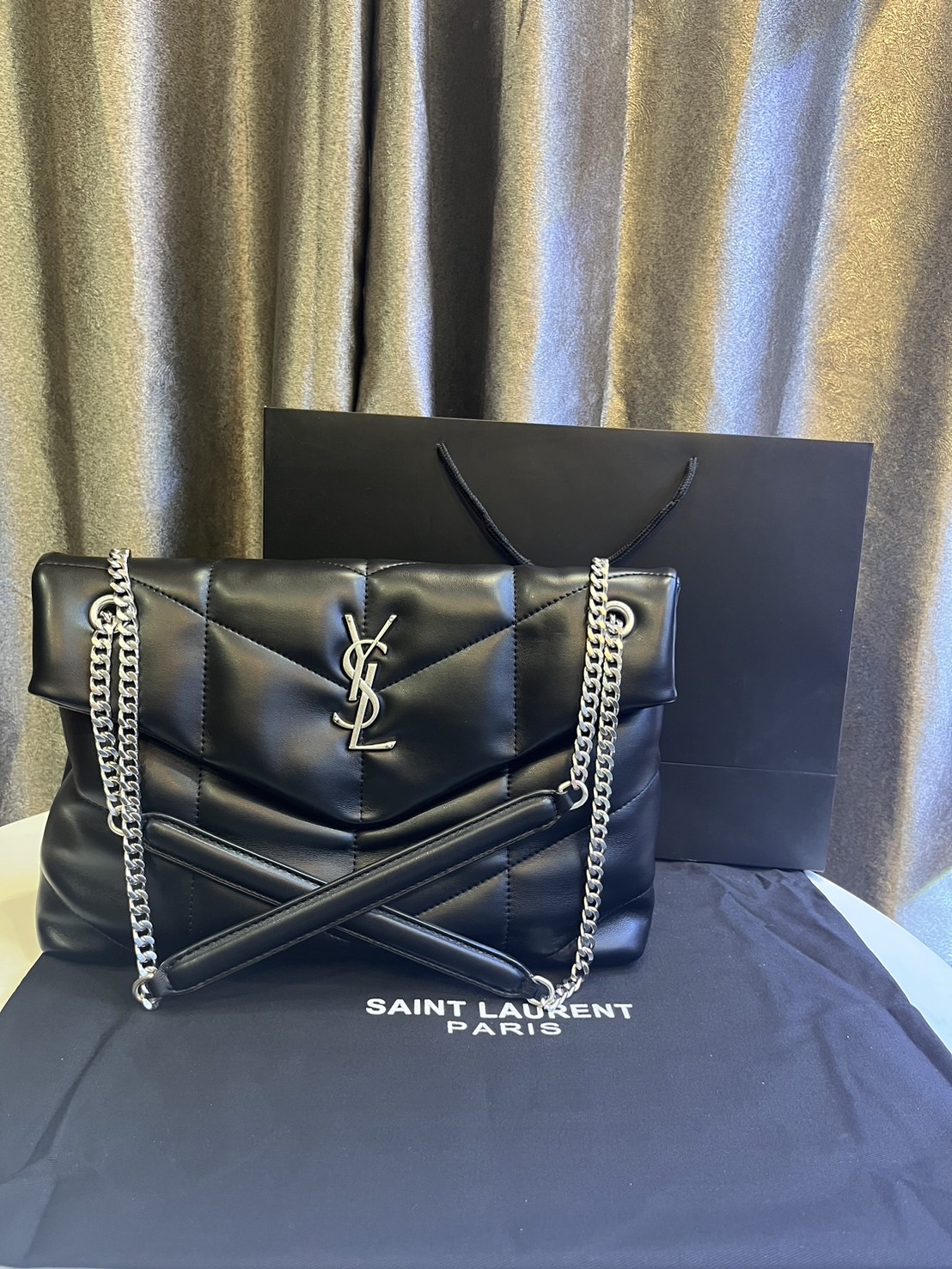 YSL PUFFER MEDIUM IN NAPPA LEATHER 35cm กระเป๋าสะพาย เกรดหนังสวยเต็มใบ เกรดออริ 1:1 ใช้งานต่างประเทศได้