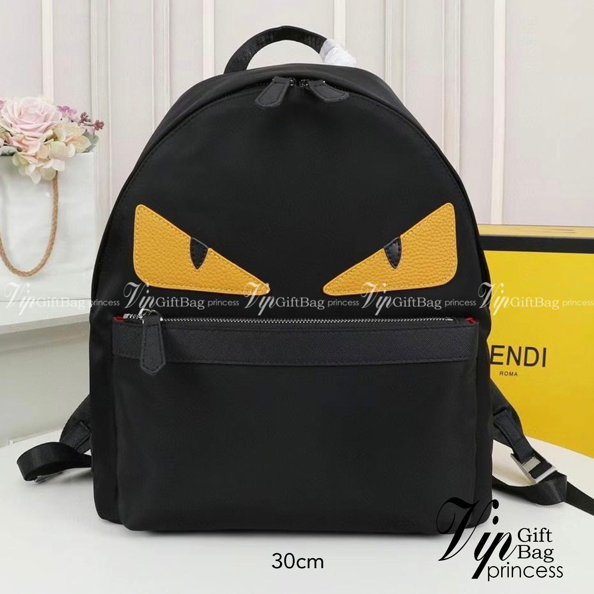 FENDI monster backpack เกรดออริจินอล FENDI Unisex Calfskin Nylon Logo Backpack กระเป๋าเป้เฟนดิ รุ่นยอดนิยมเอกลักษณ์แบรนด์ จุของได้เยอะ ใช้ได้ทั้งชายหญิง พกใบนี้ใบเดียวเอาอยู่ เป็นหนึ่งคอลเลคชั่นเด็ดที่สุดแห่งปีเลยจ้า