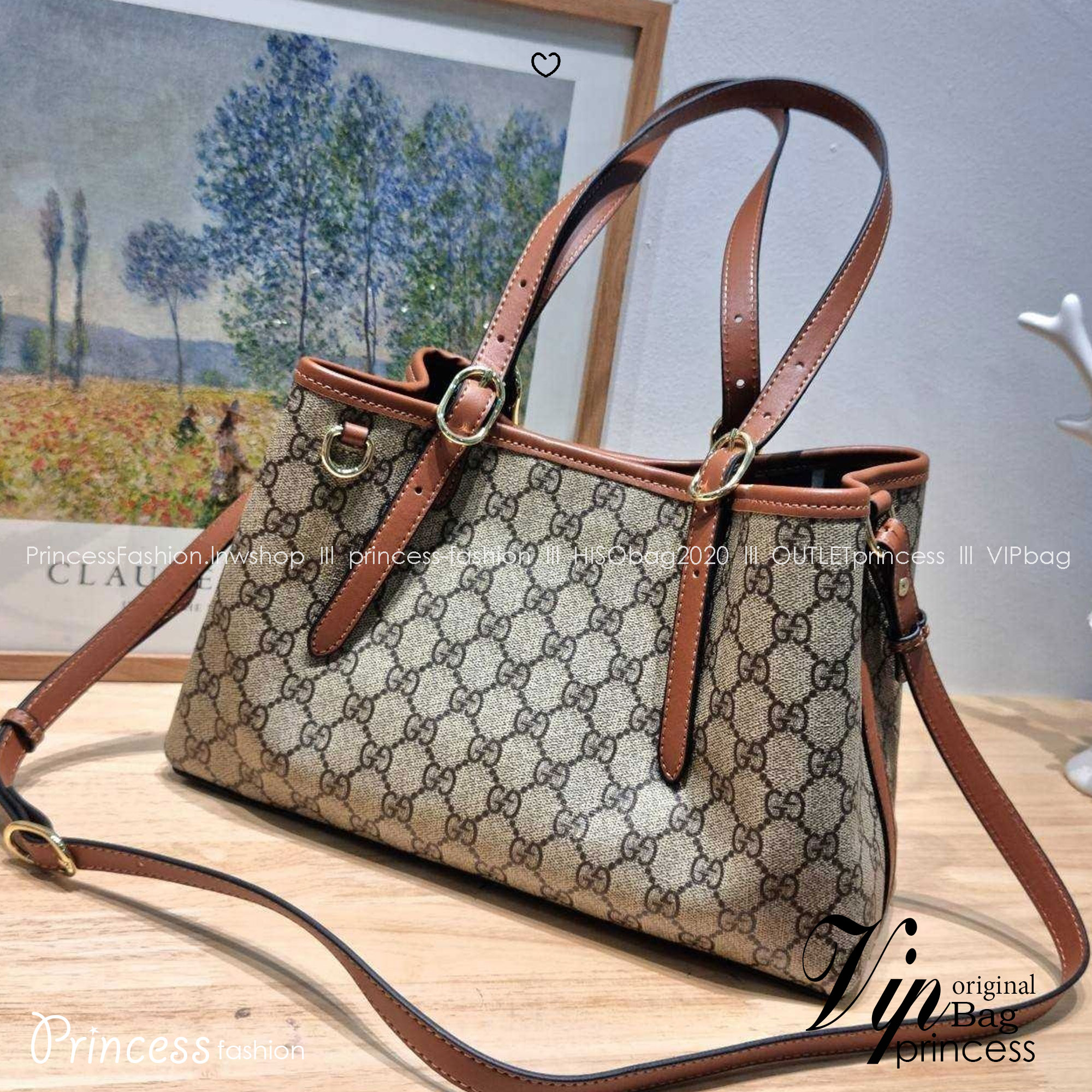 GUCCI GG Emblem small tote bag กระเป๋าทรงโท้ทสะพายไหล่ ที่ขนาดกำลังสวย ใส่ของได้แบบจุกๆ หูสะพายปรับและถอดออกได้ เก๋มากๆ